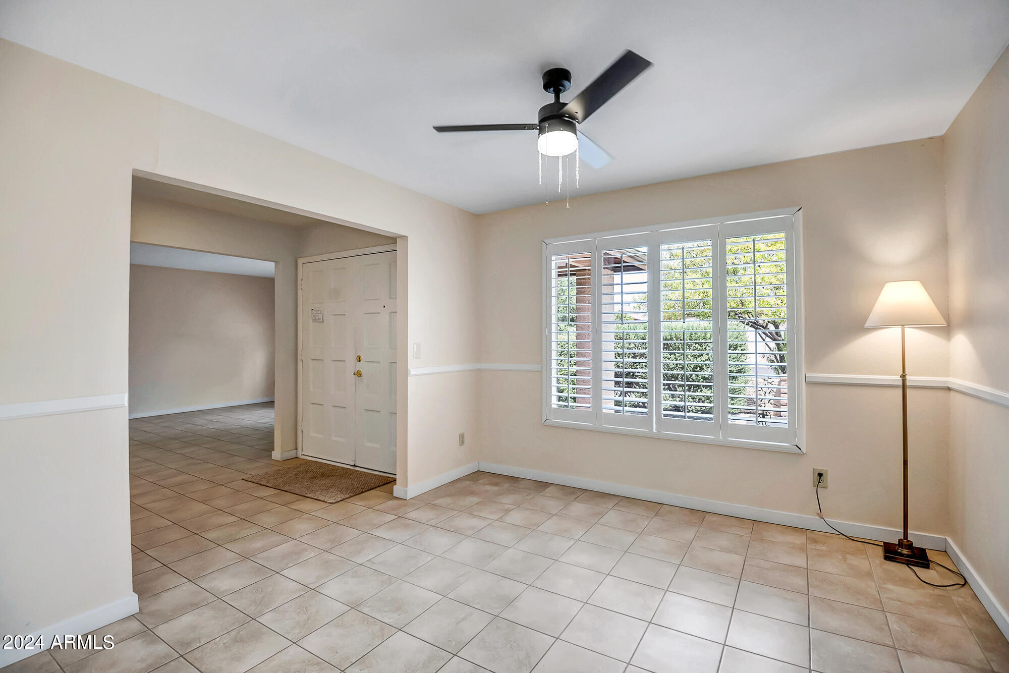 5813 W SHANGRI LA Road