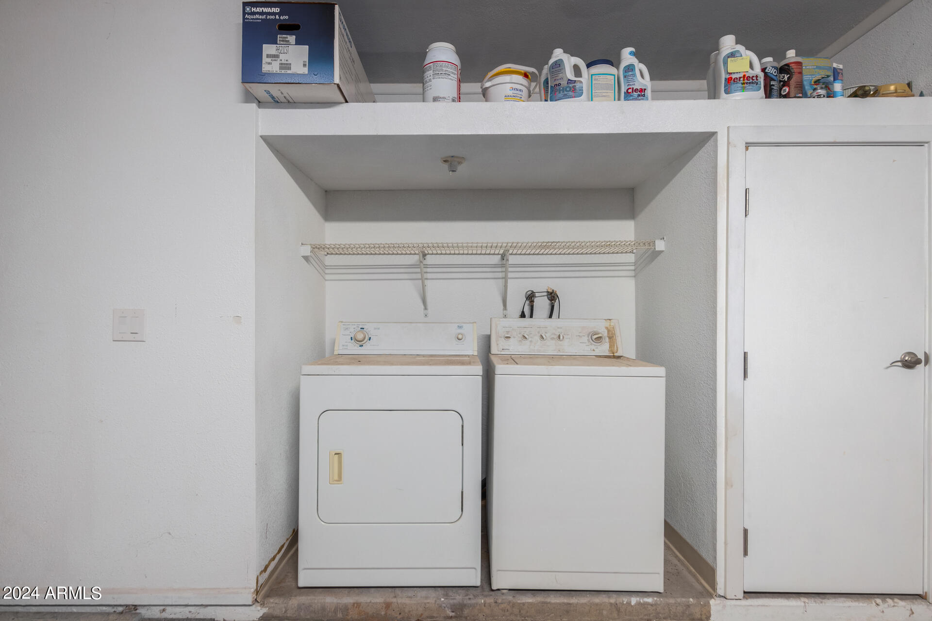 1440 W JEROME Avenue