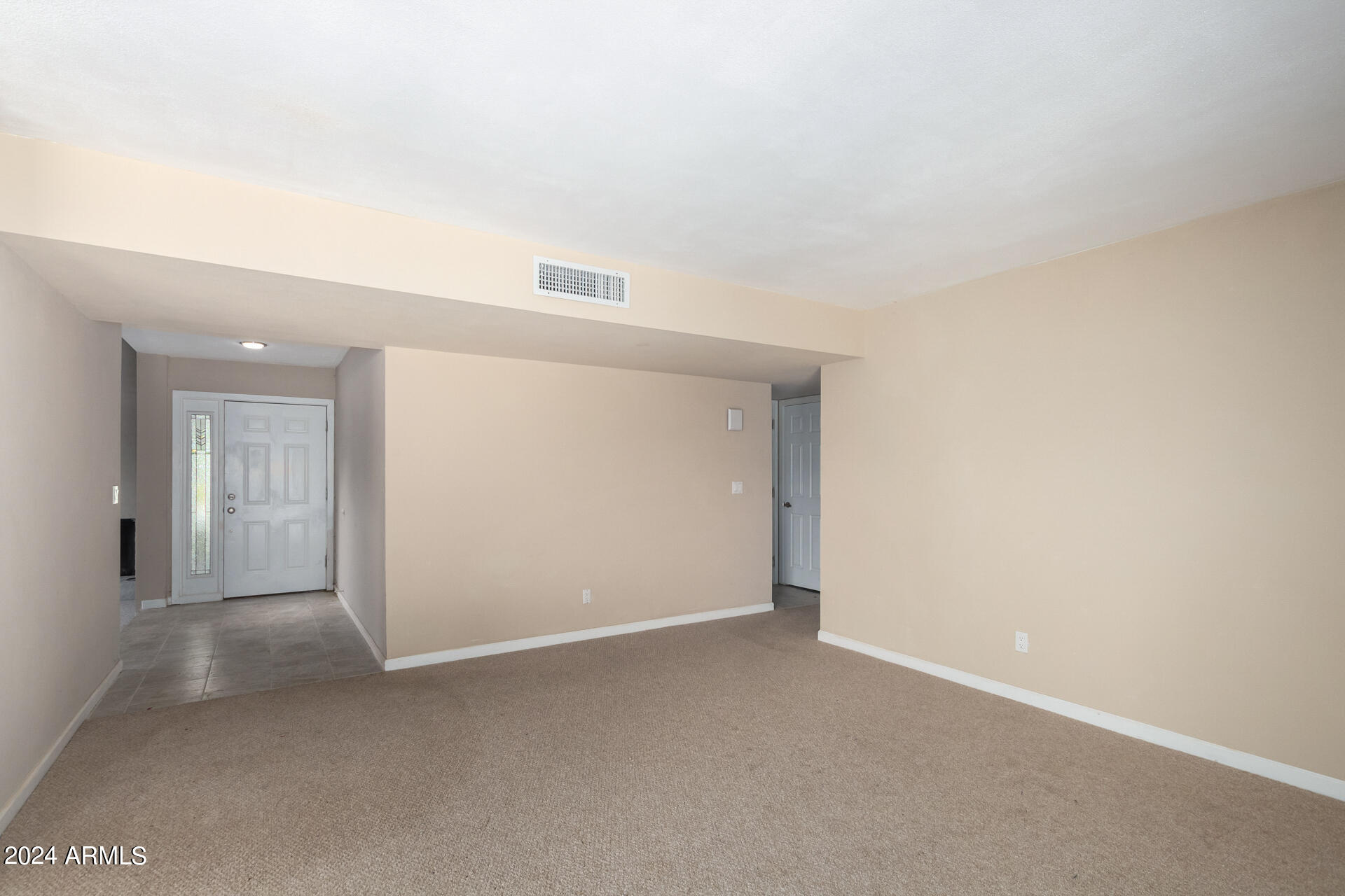 1440 W JEROME Avenue
