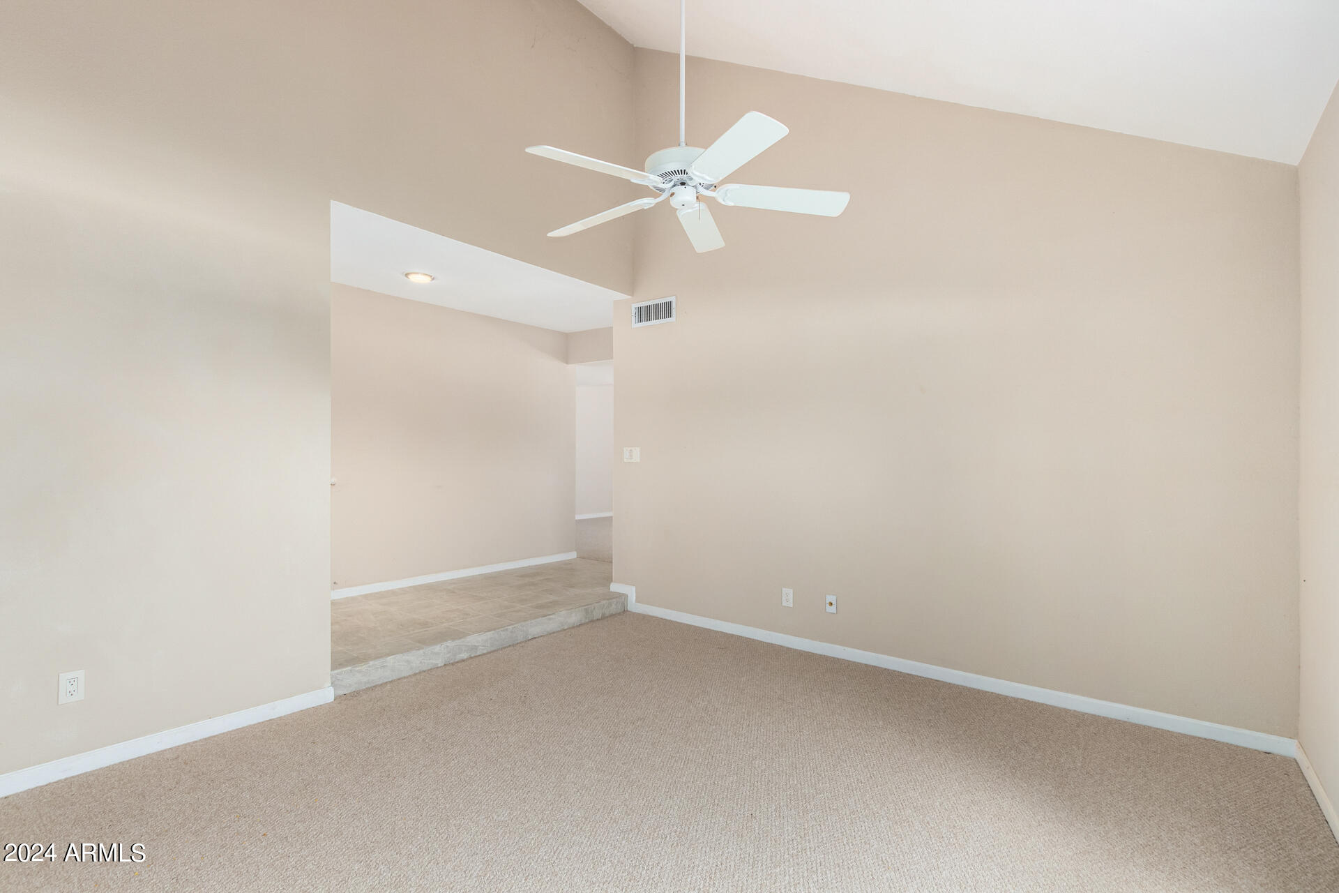1440 W JEROME Avenue