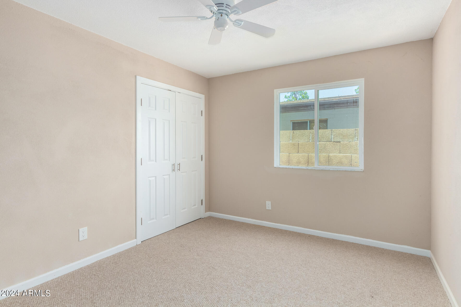 1440 W JEROME Avenue
