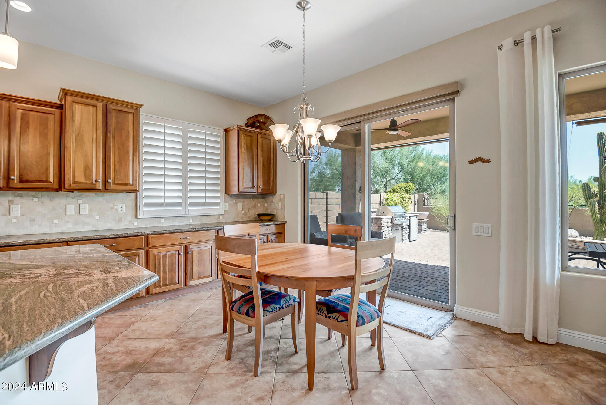 3337 W LINKS Drive