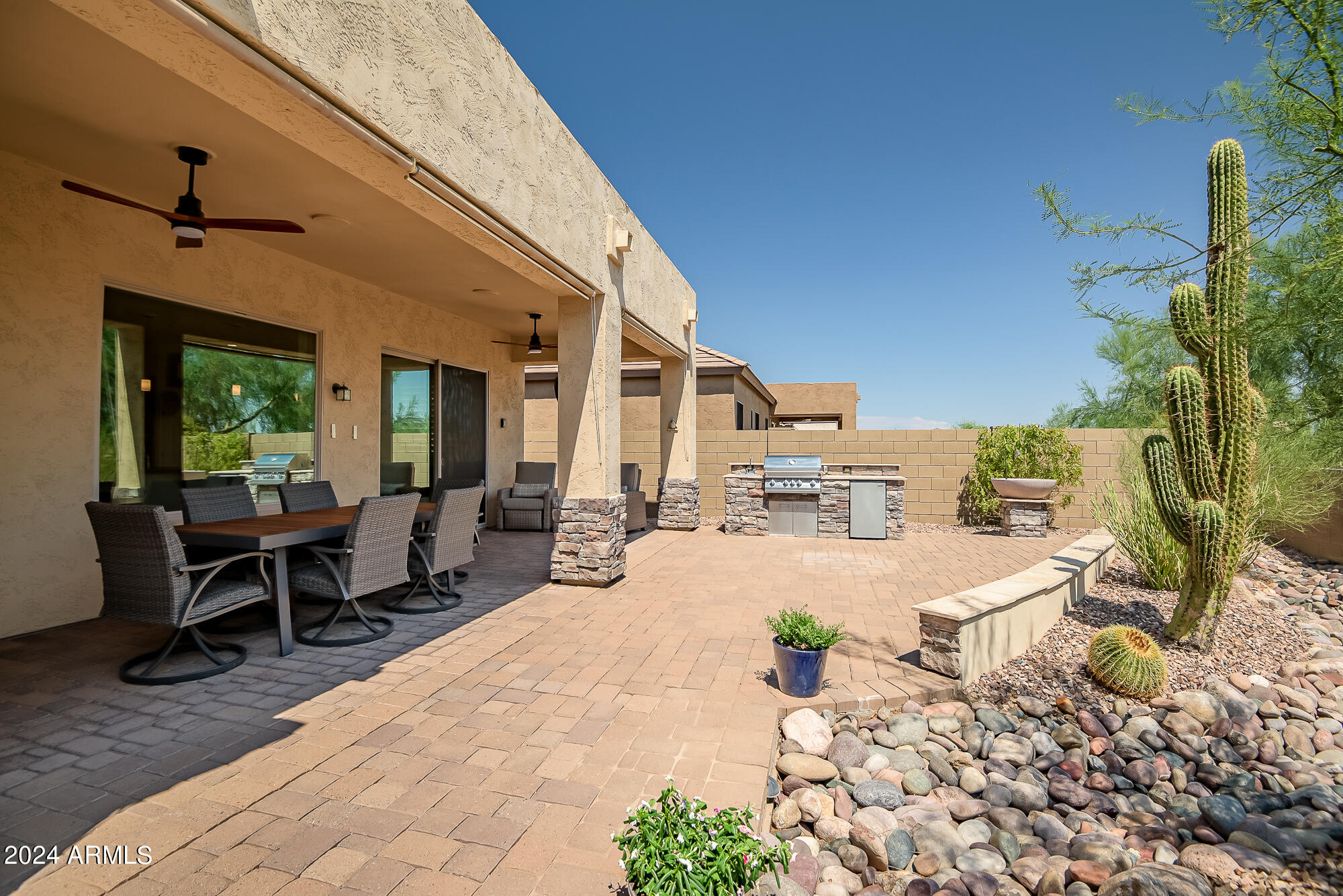 3337 W LINKS Drive