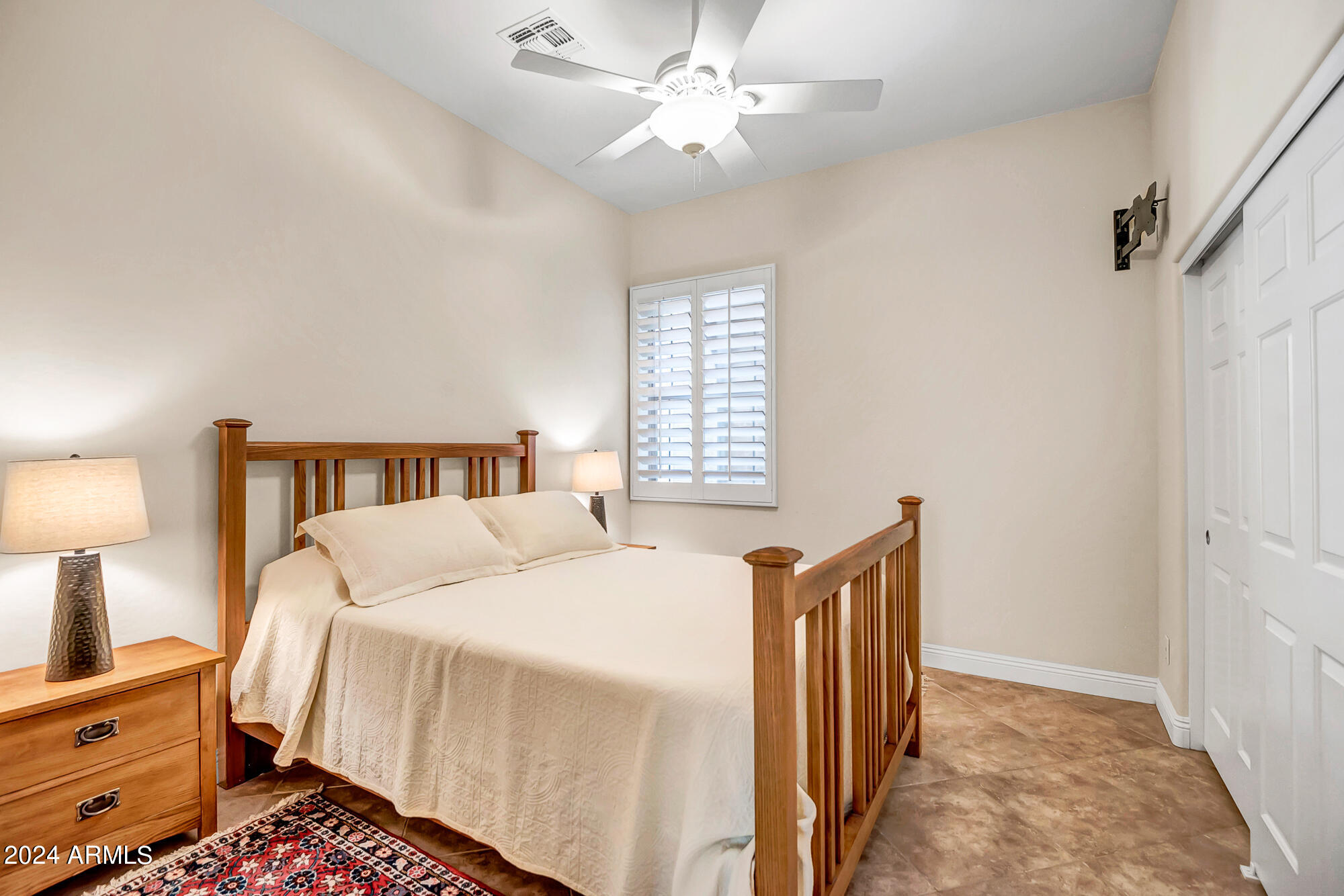 3337 W LINKS Drive