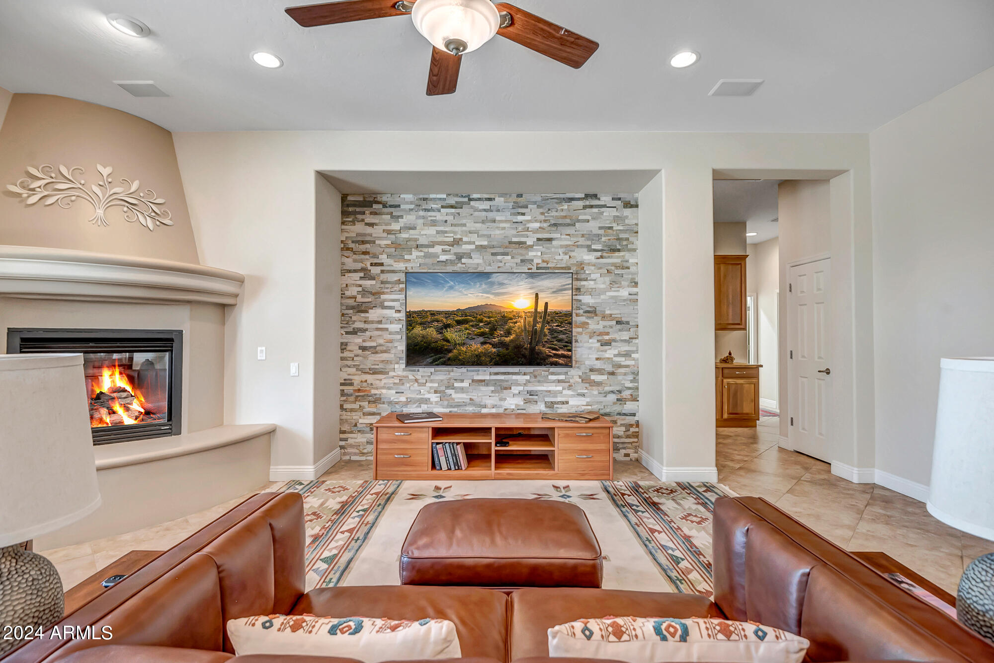 3337 W LINKS Drive