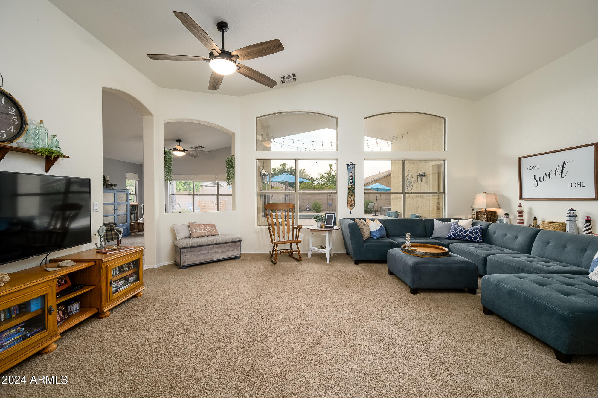 2392 E NATHAN Way