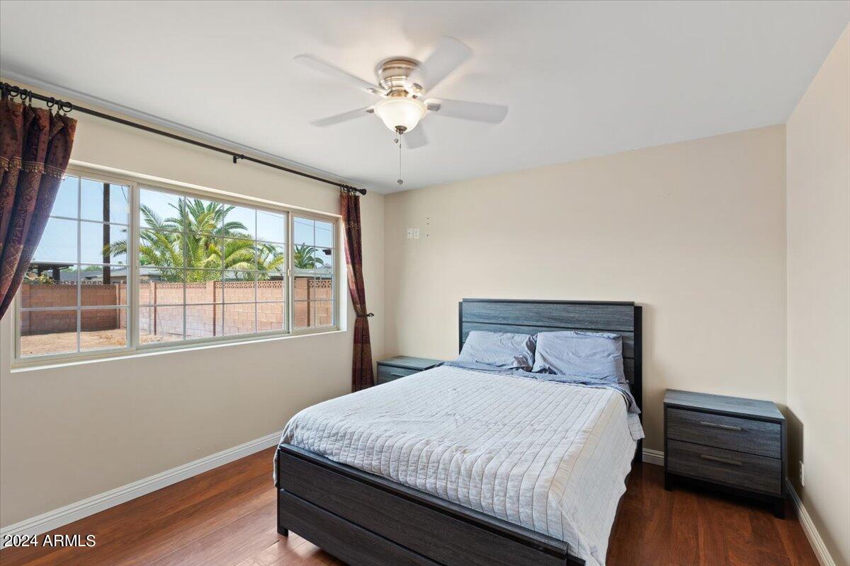 2310 N 81ST Place