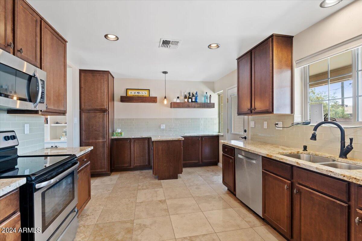 2310 N 81ST Place