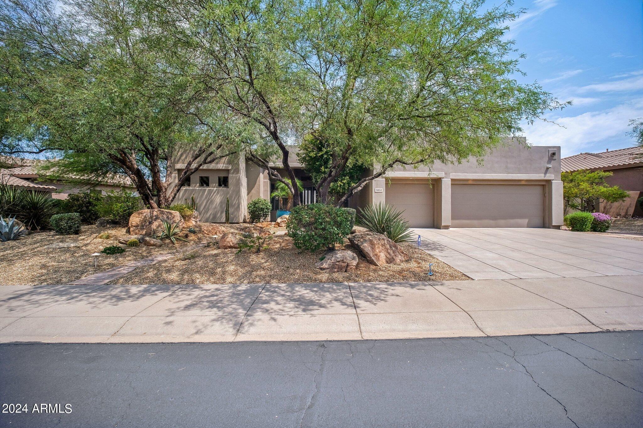 5854 E DUSTY COYOTE Circle