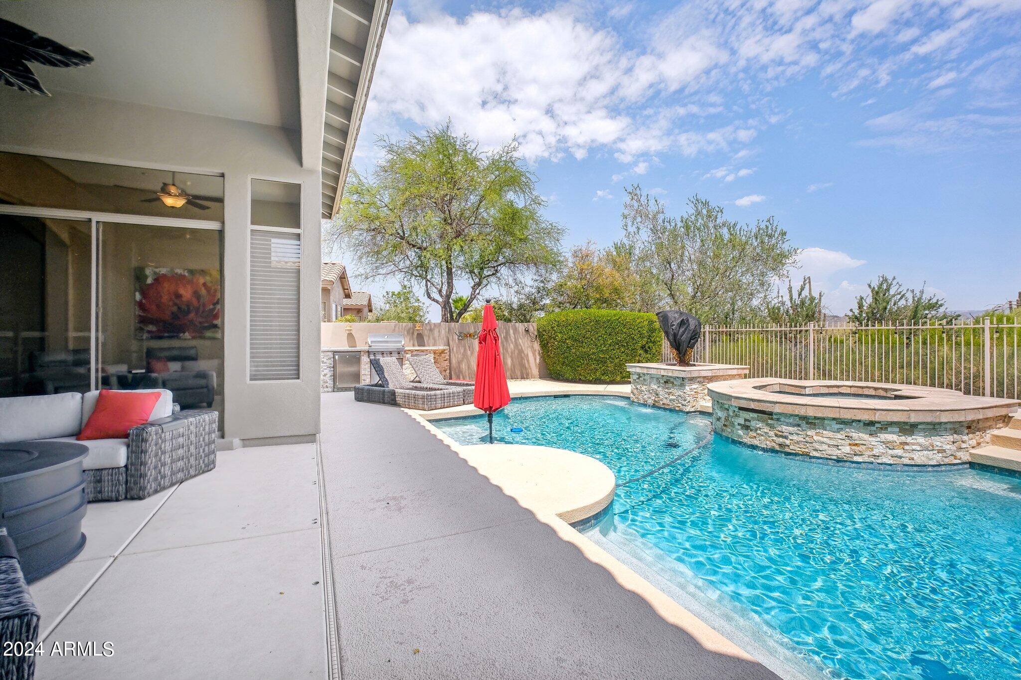 5854 E DUSTY COYOTE Circle