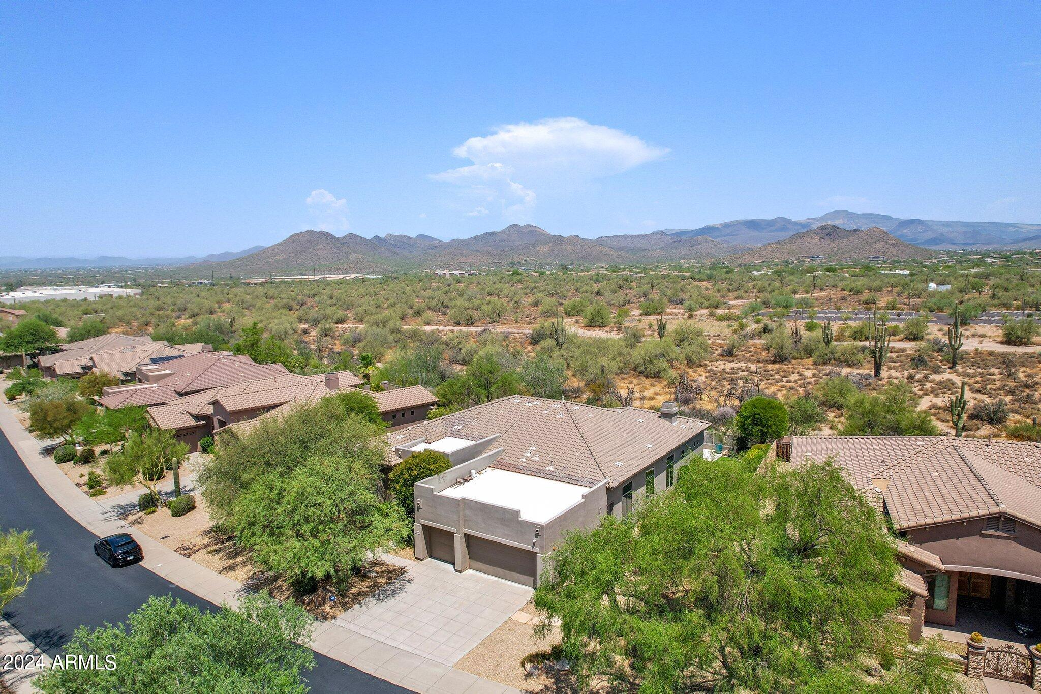 5854 E DUSTY COYOTE Circle