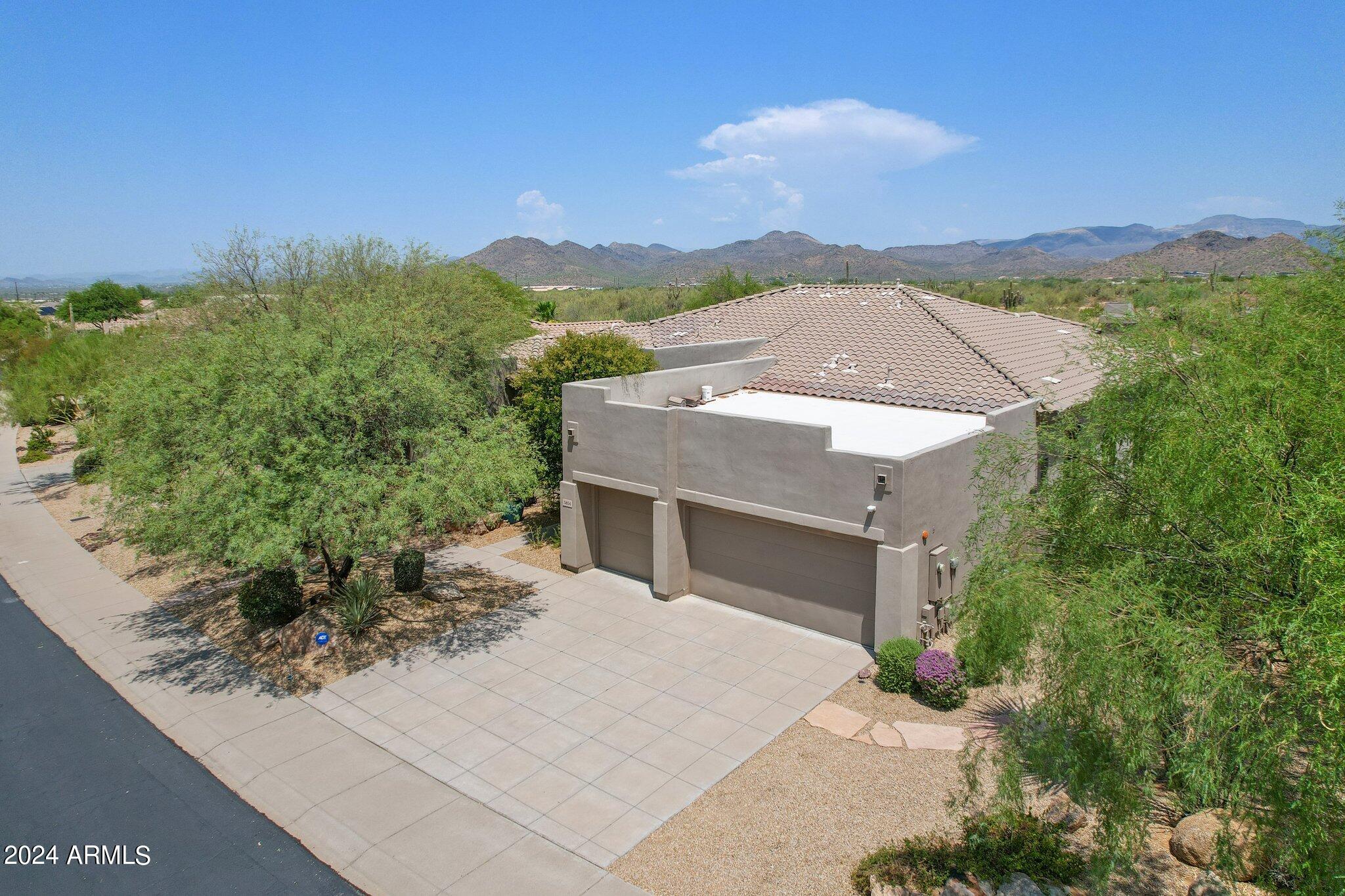 5854 E DUSTY COYOTE Circle