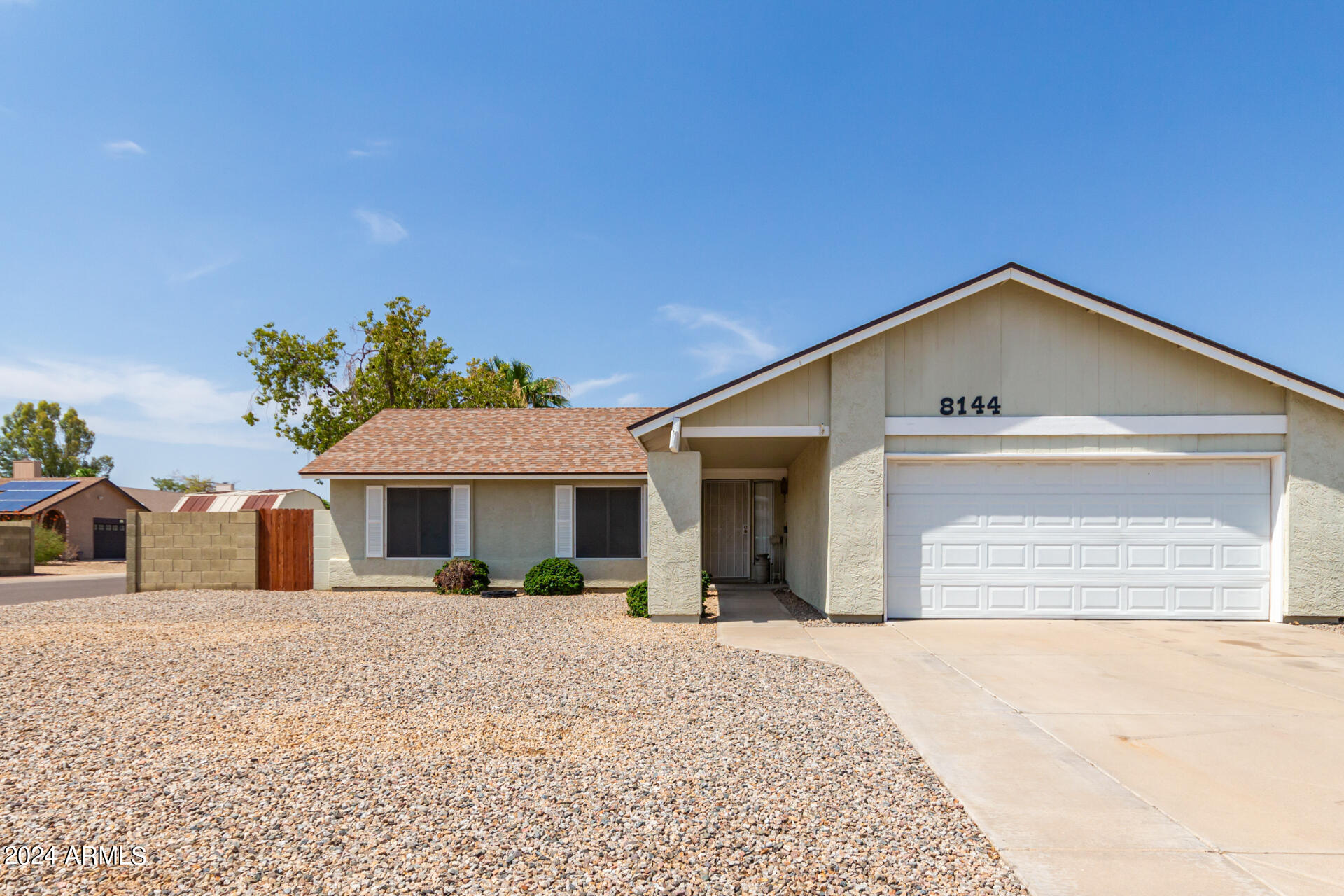8144 W CORRINE Drive