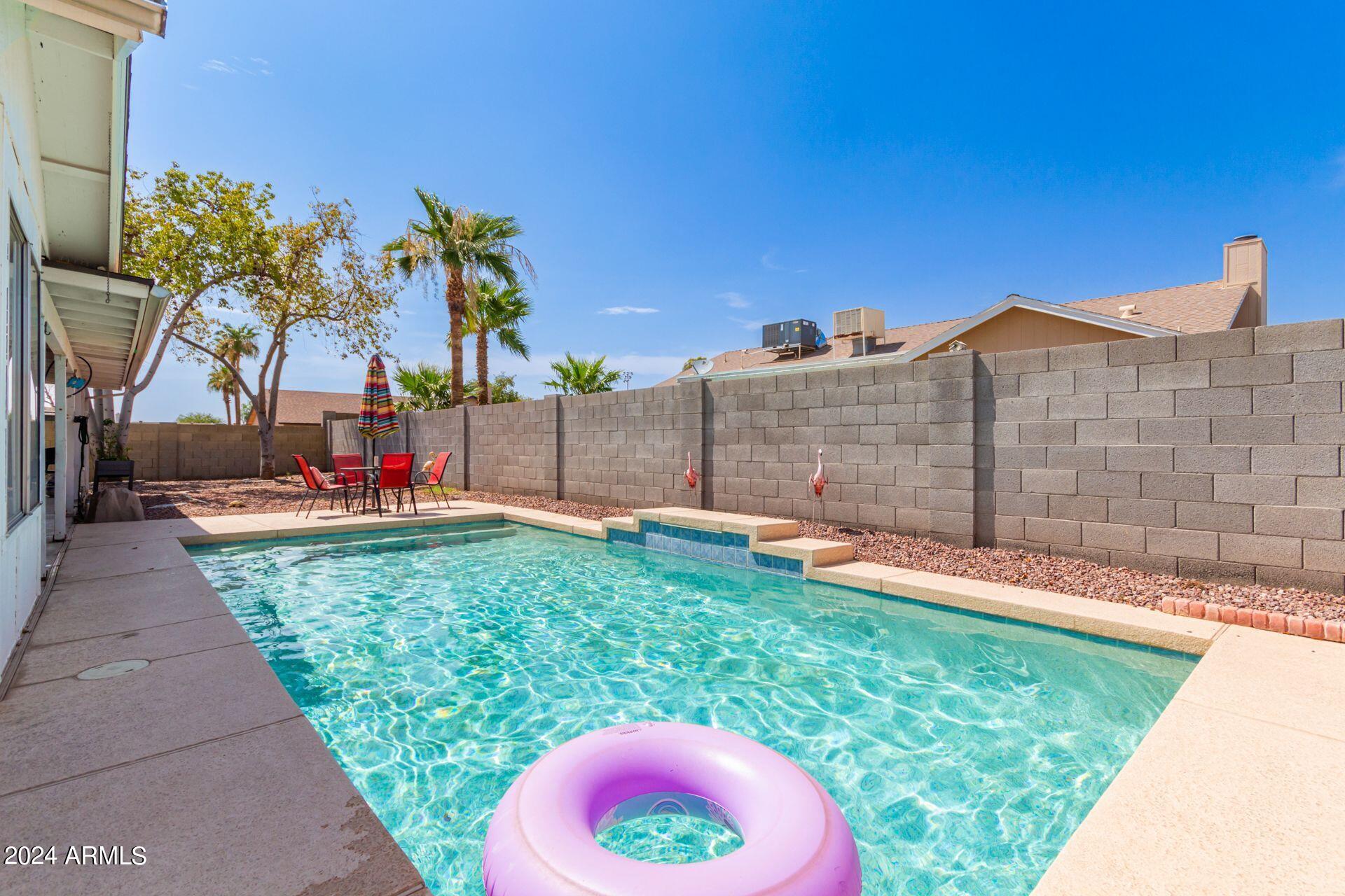 8144 W CORRINE Drive