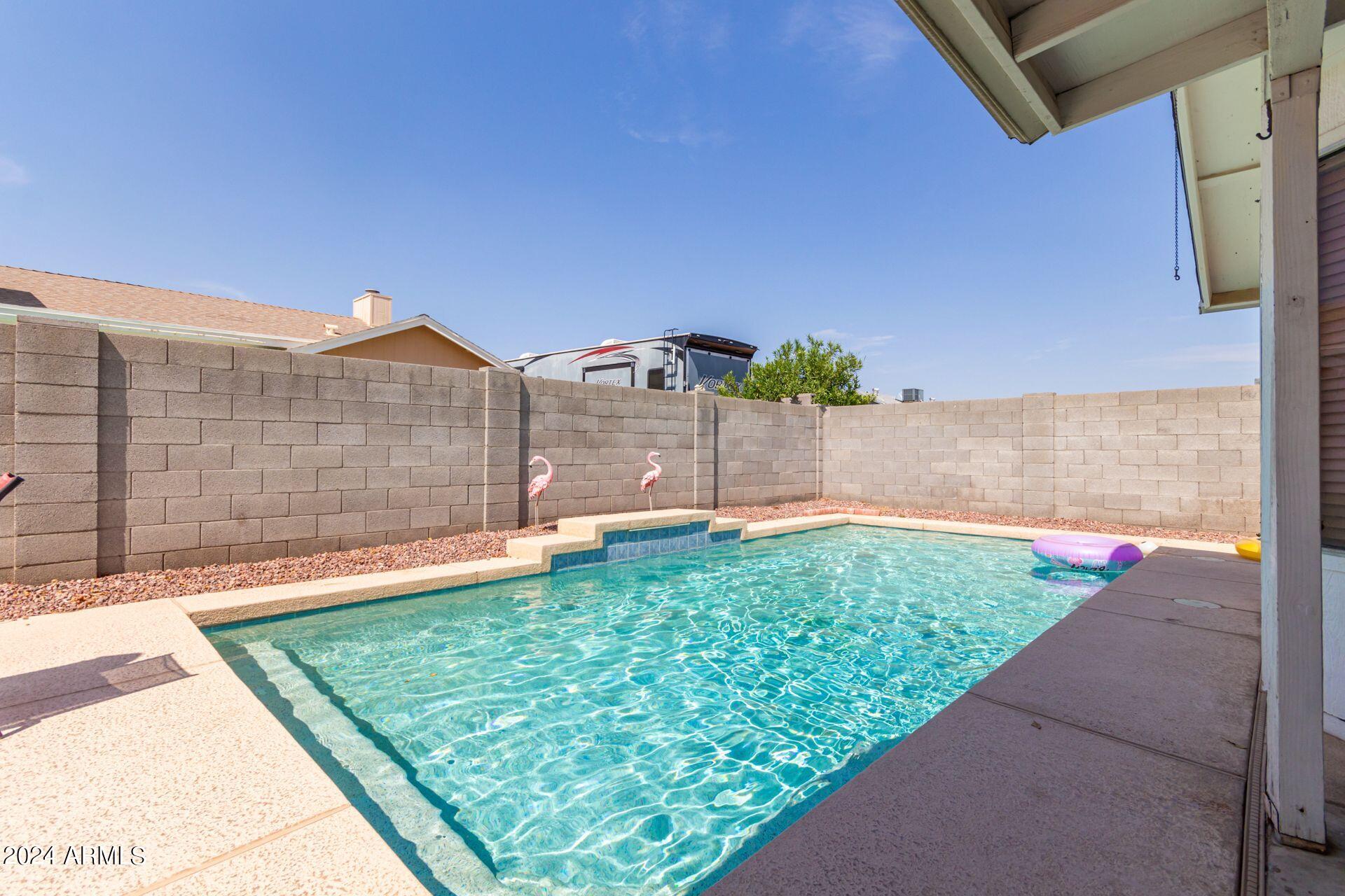 8144 W CORRINE Drive