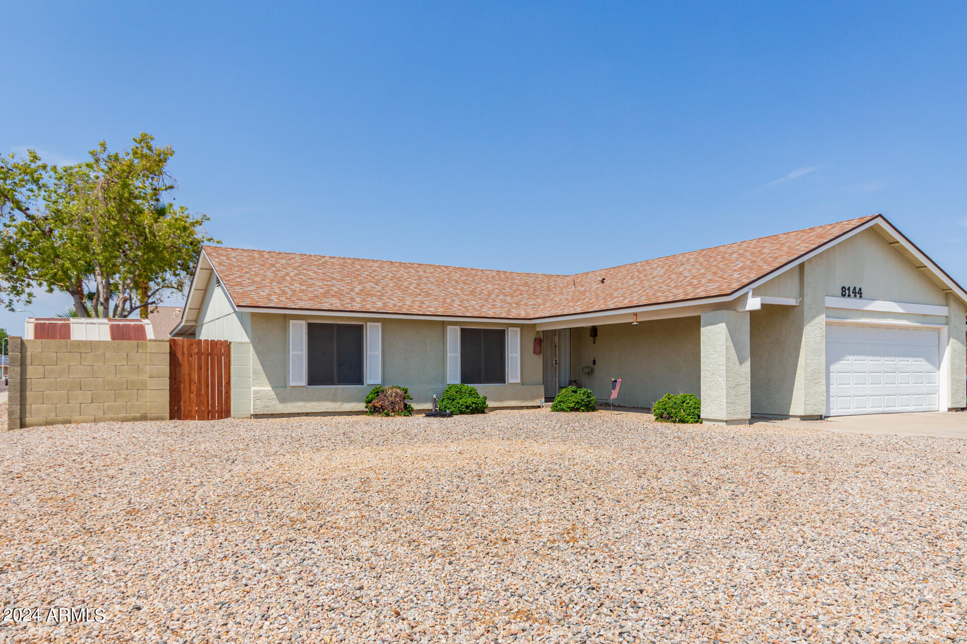 8144 W CORRINE Drive