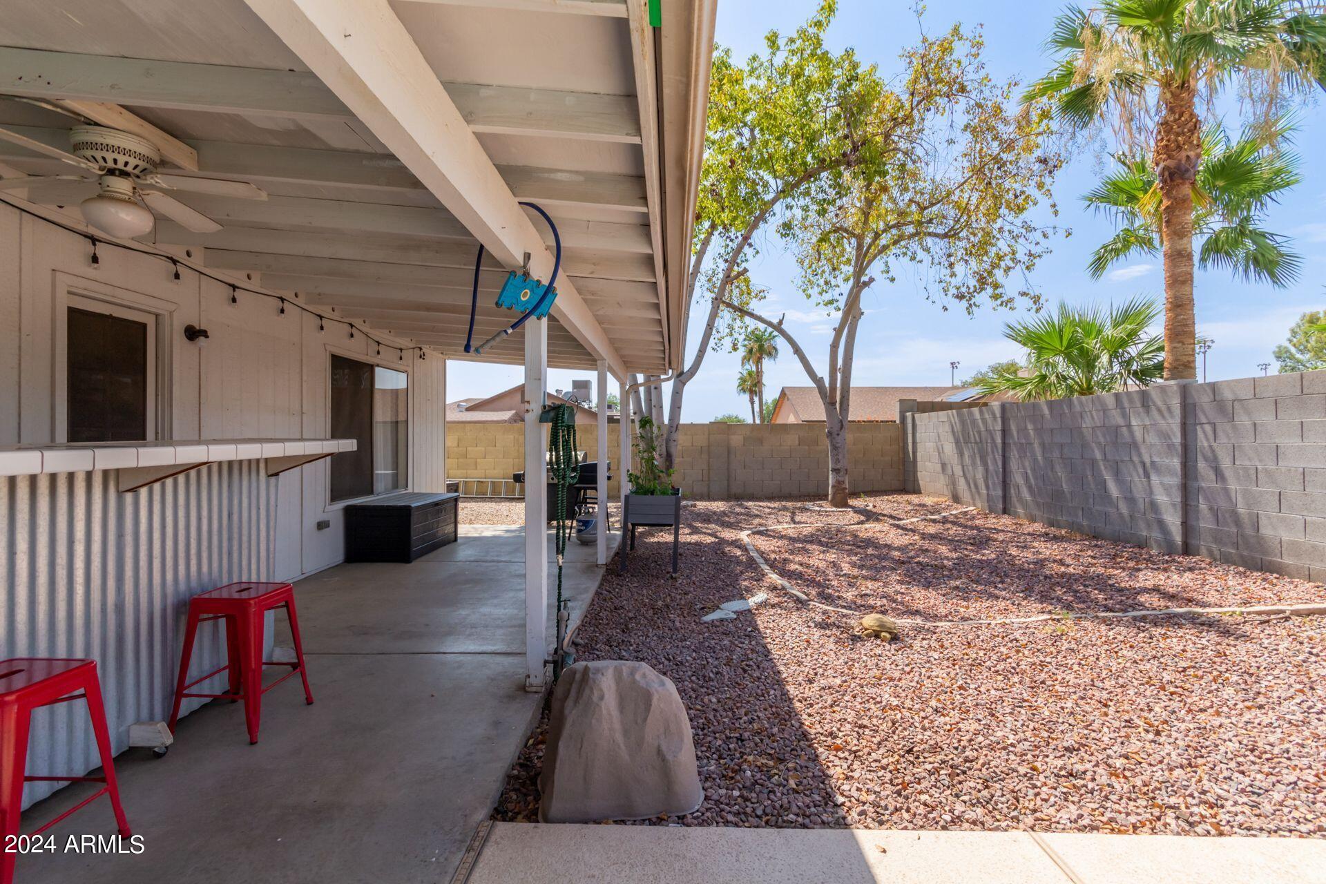 8144 W CORRINE Drive