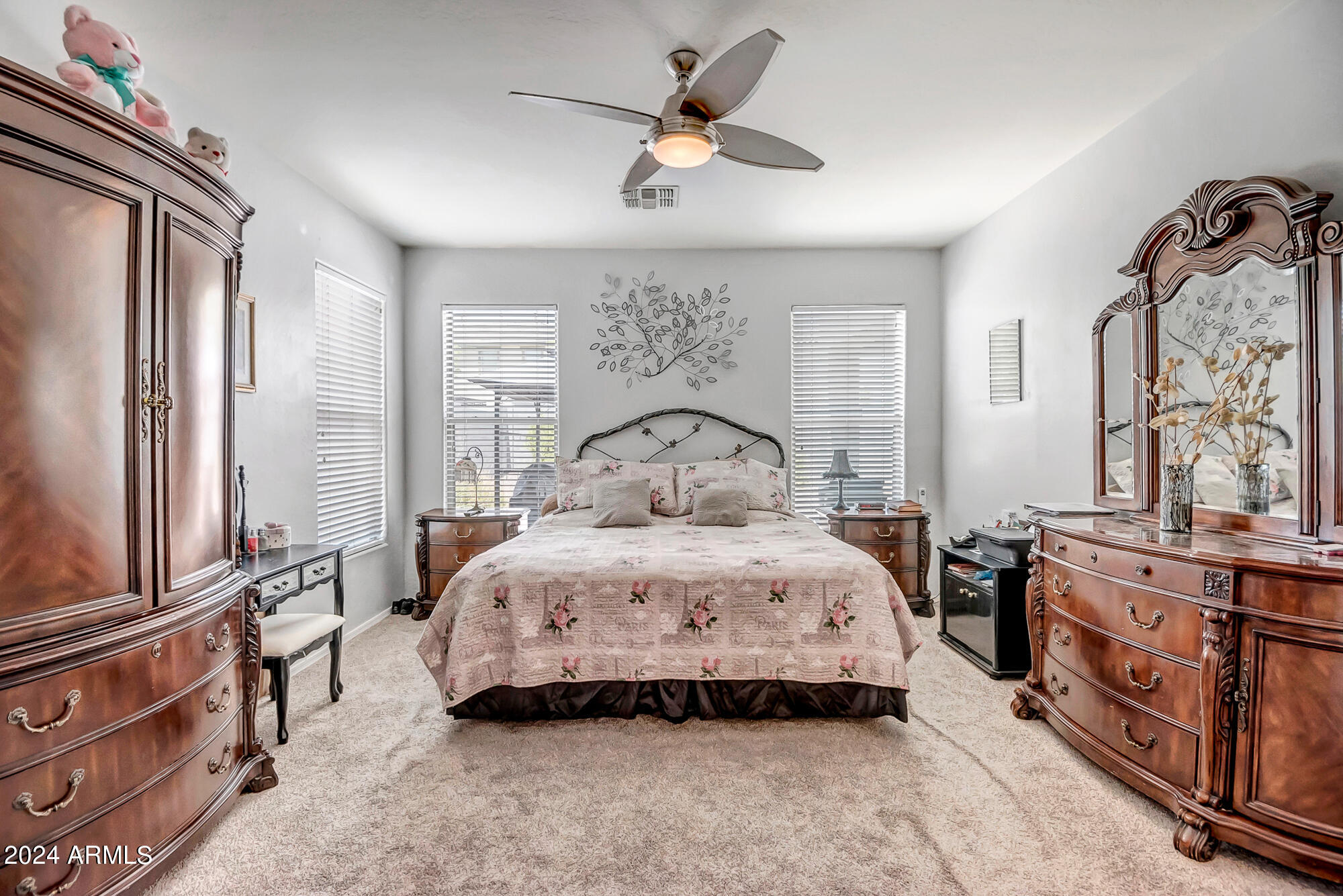 16410 W WHITEHORN Way