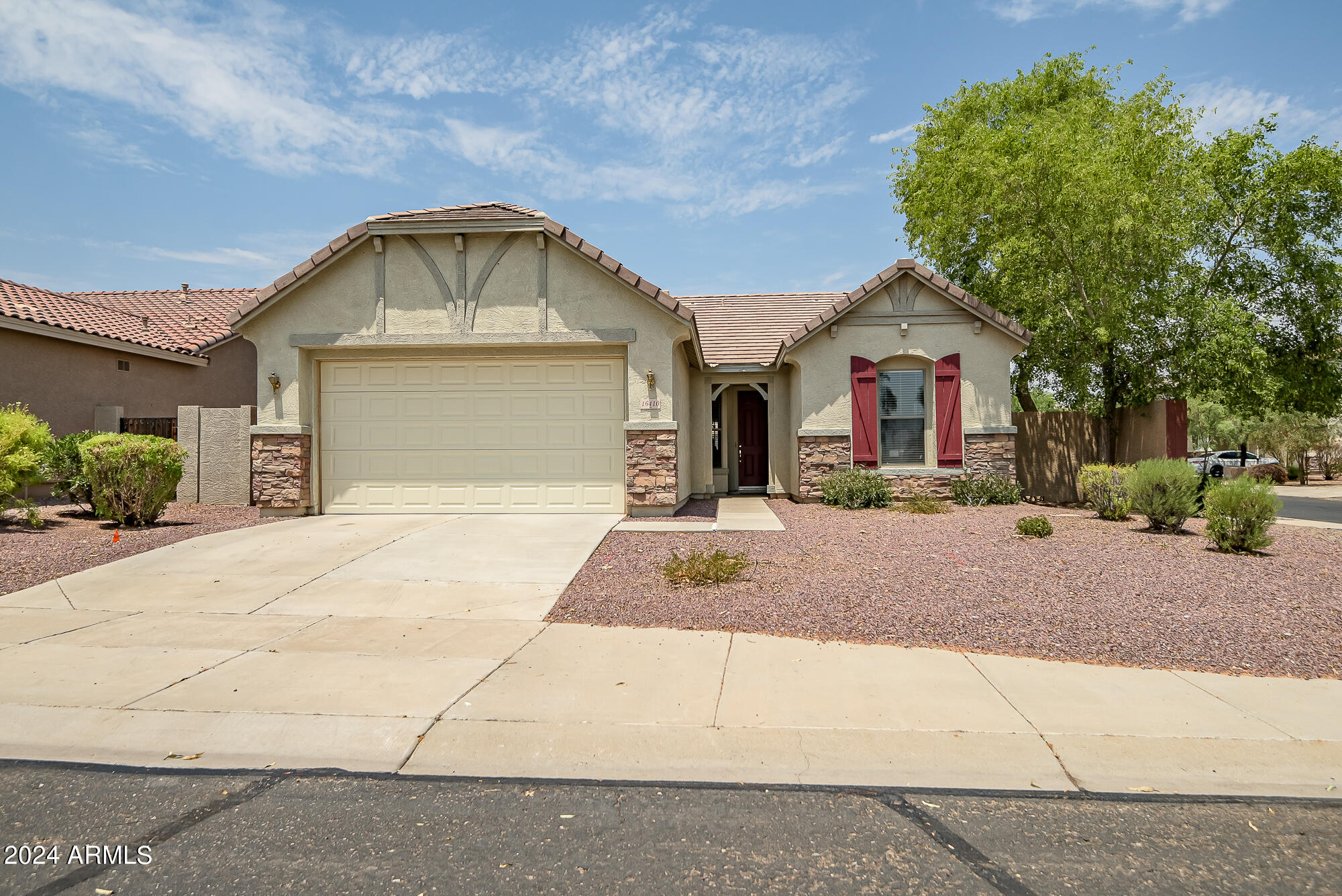 16410 W WHITEHORN Way