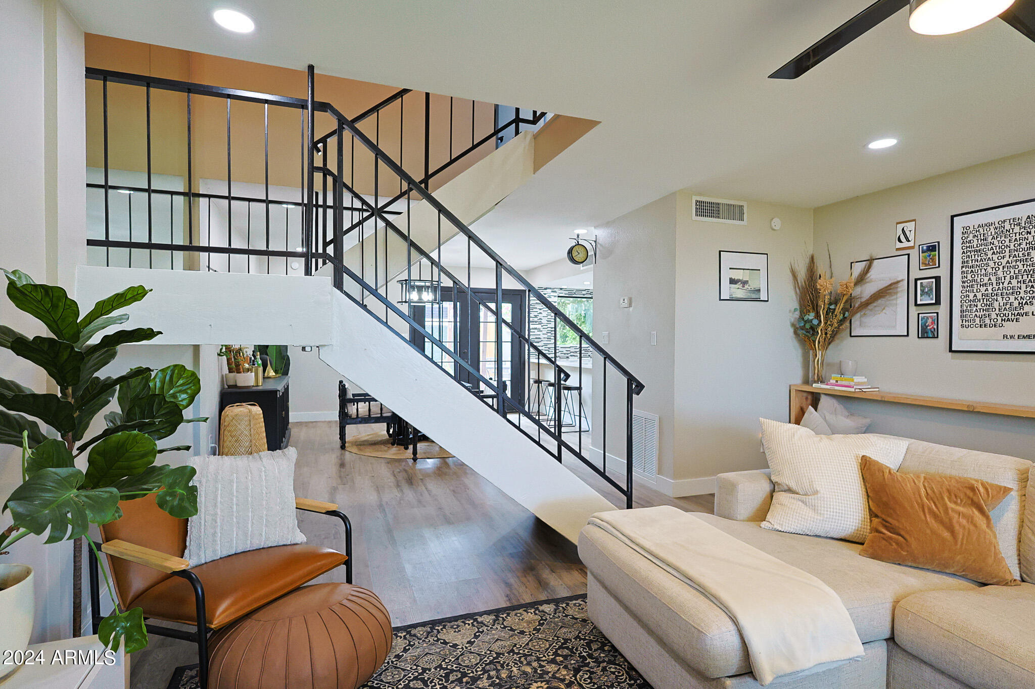 2032 W HIGHLAND Avenue