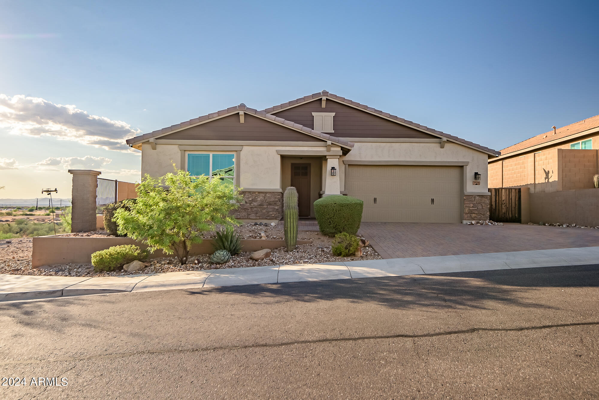 2938 W NIGHT OWL Lane