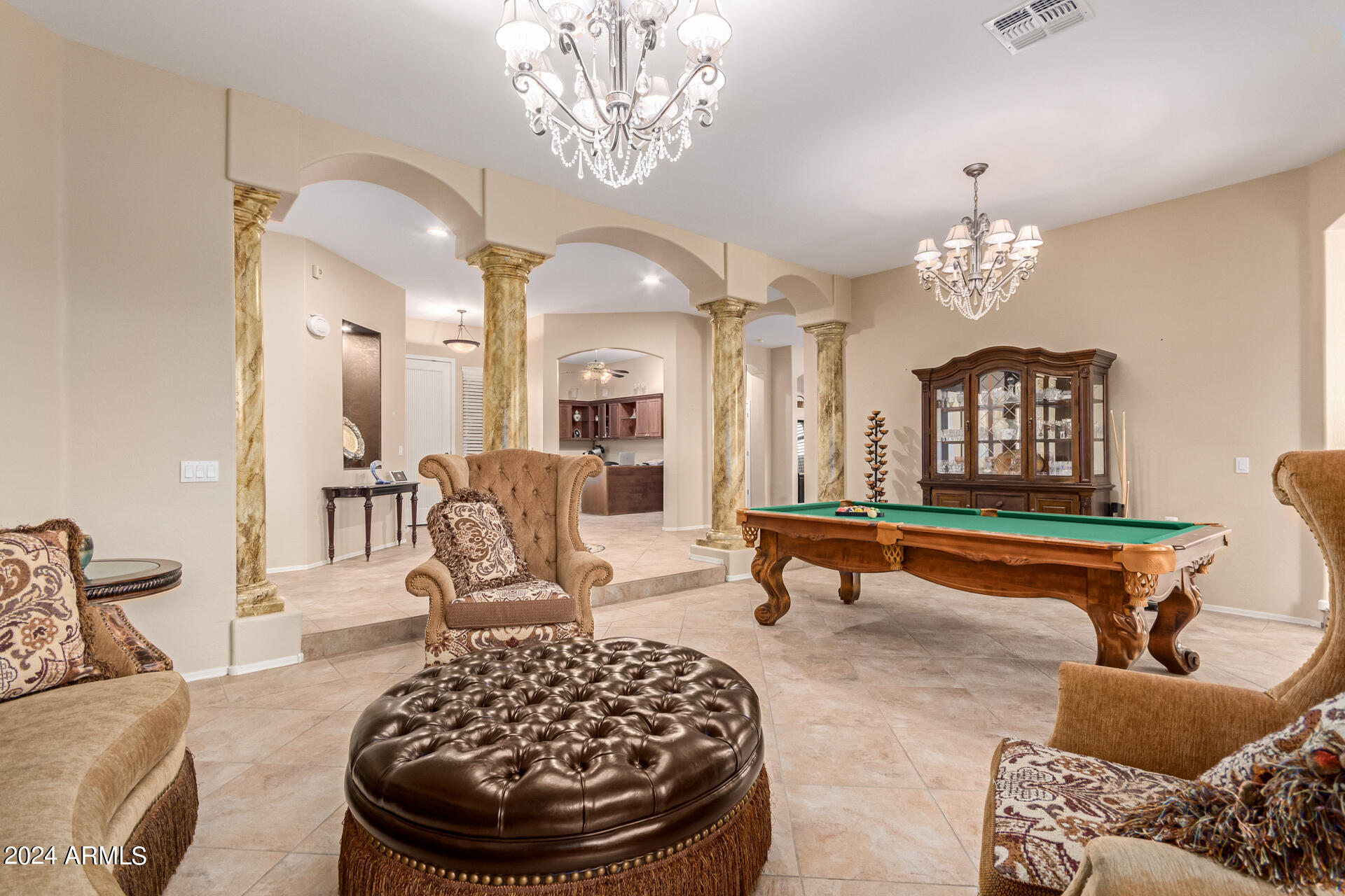 1404 N BERNARD --