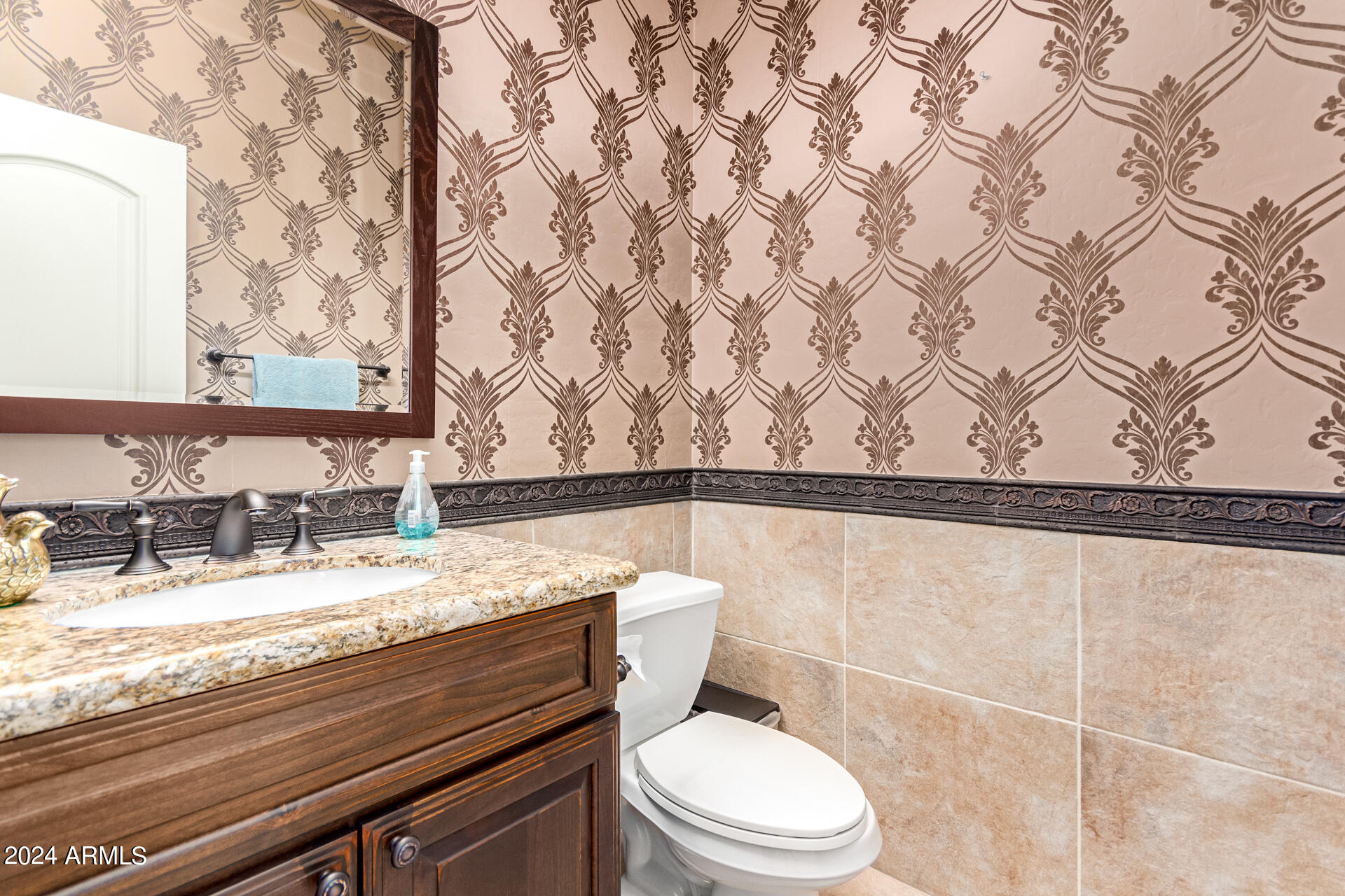 1404 N BERNARD --