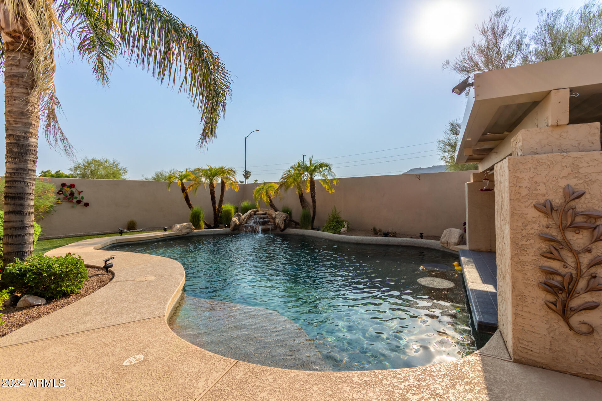 1404 N BERNARD --