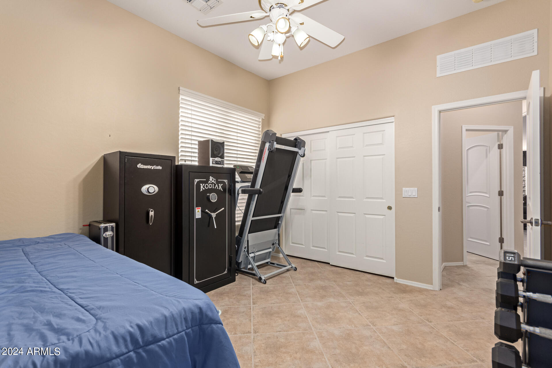 1404 N BERNARD --