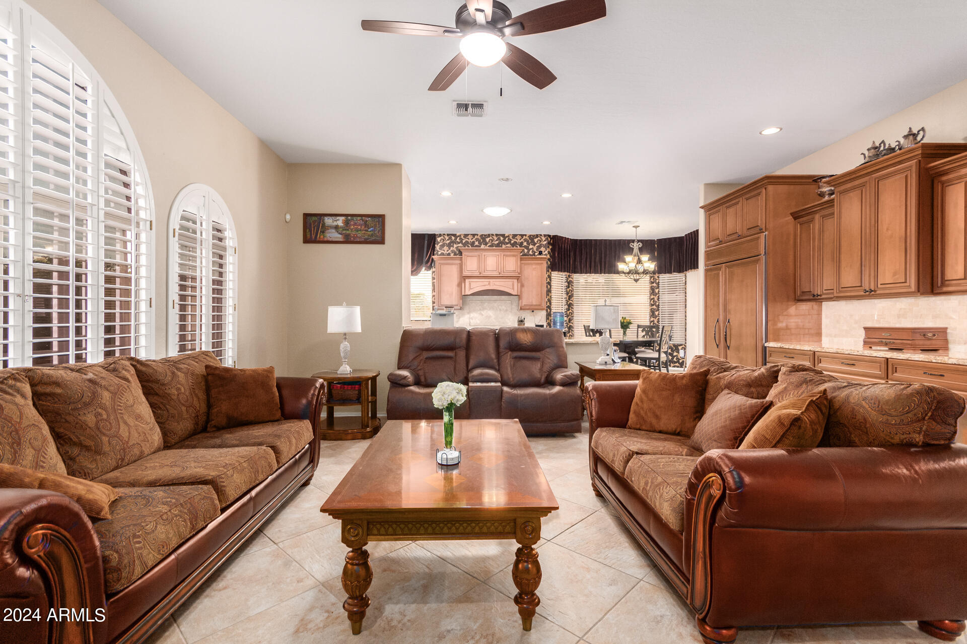 1404 N BERNARD --