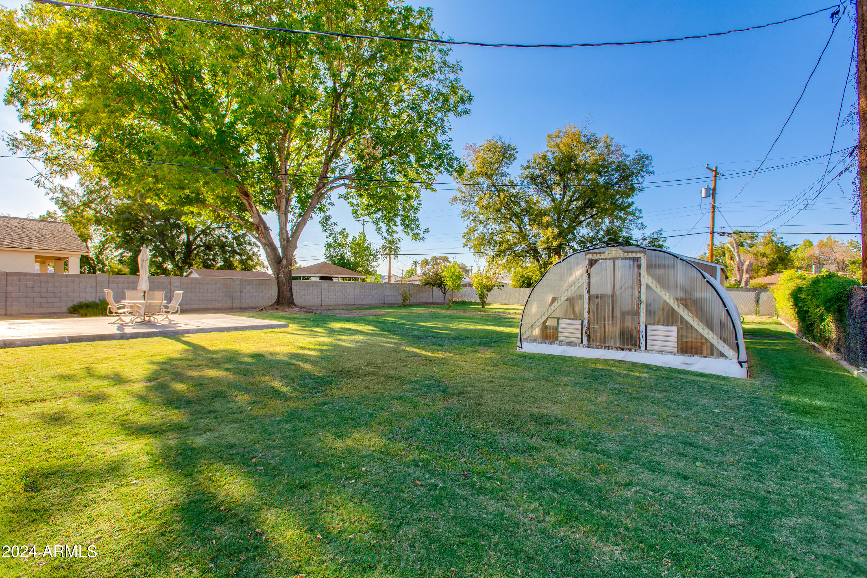 1334 W PEPPER Place