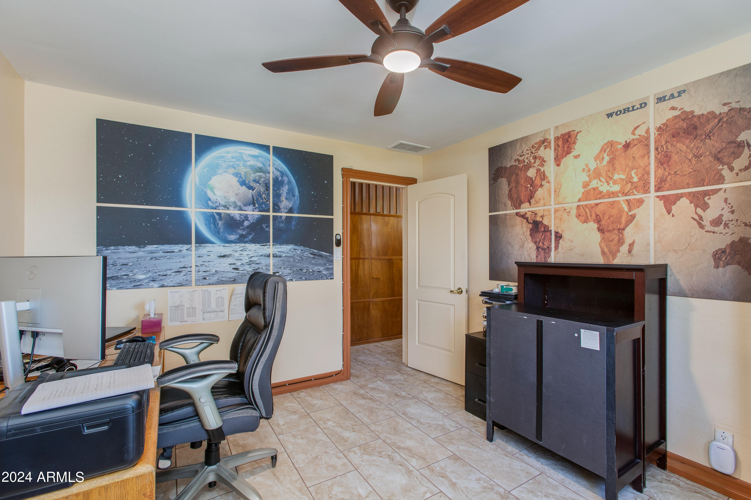 1334 W PEPPER Place