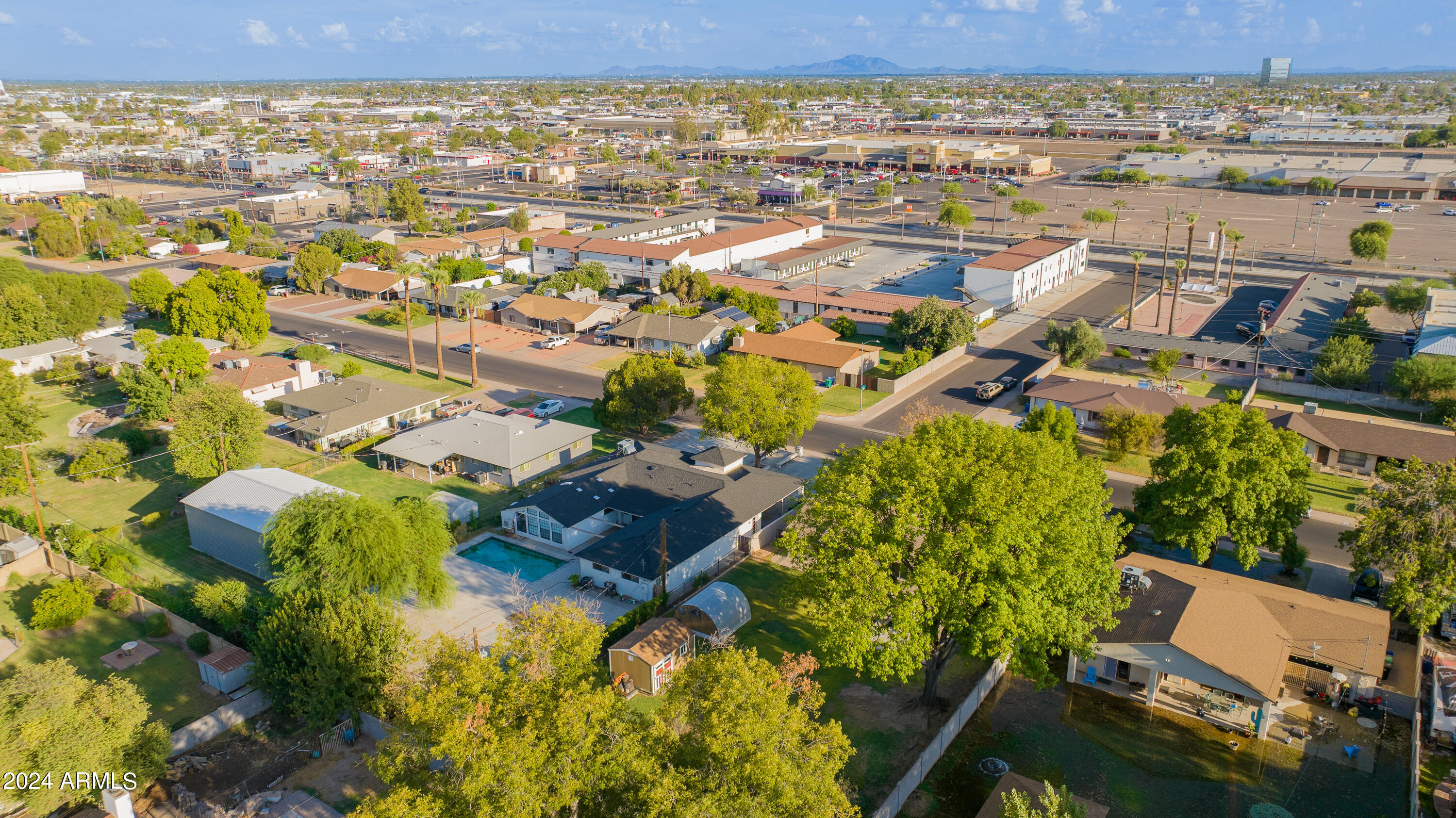 1334 W PEPPER Place