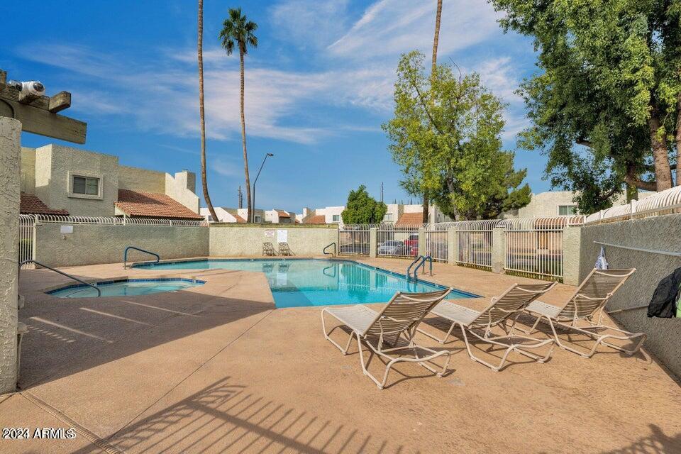 222 W BROWN Road, 96