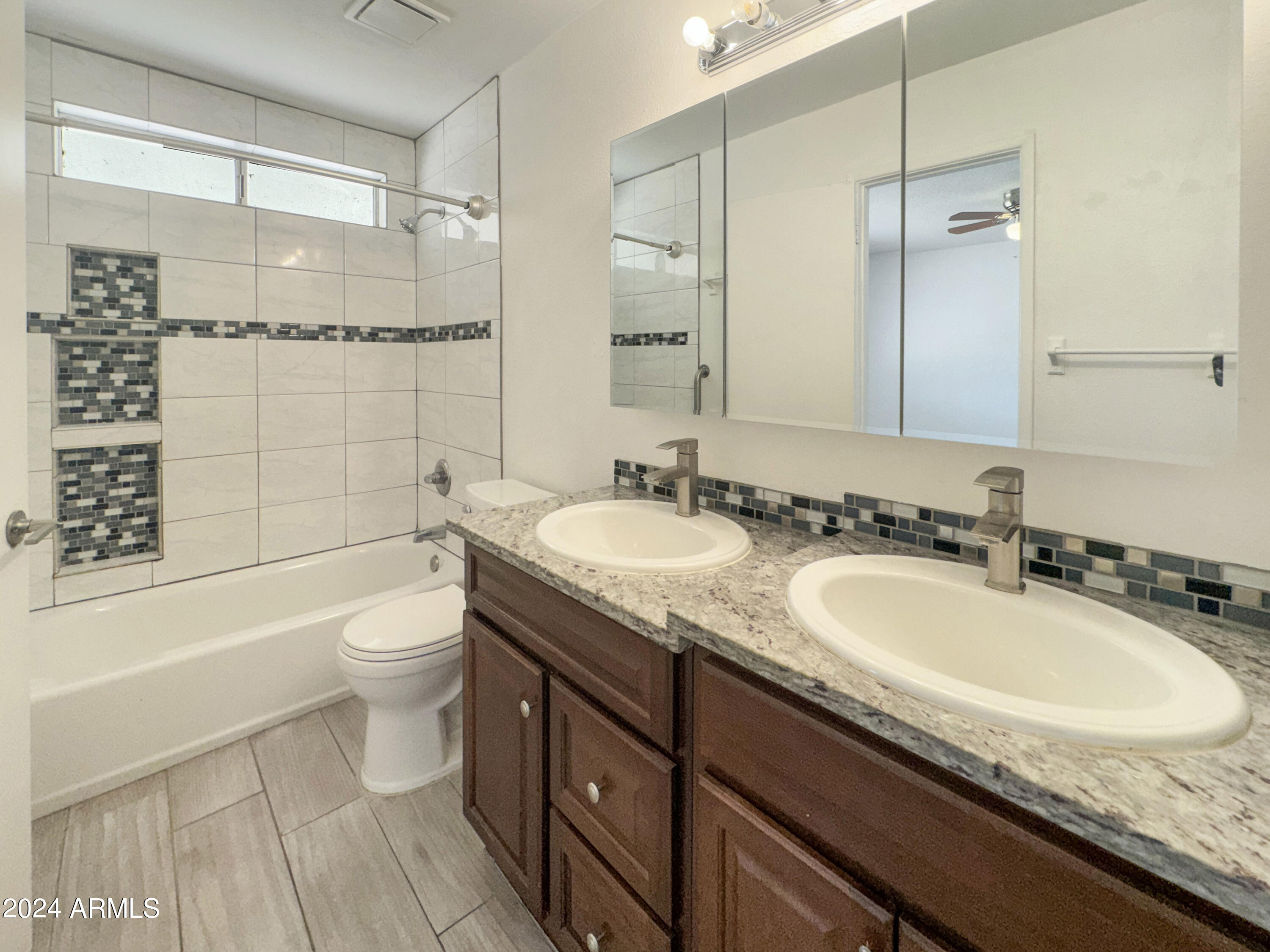 2439 E VILLA RITA Drive