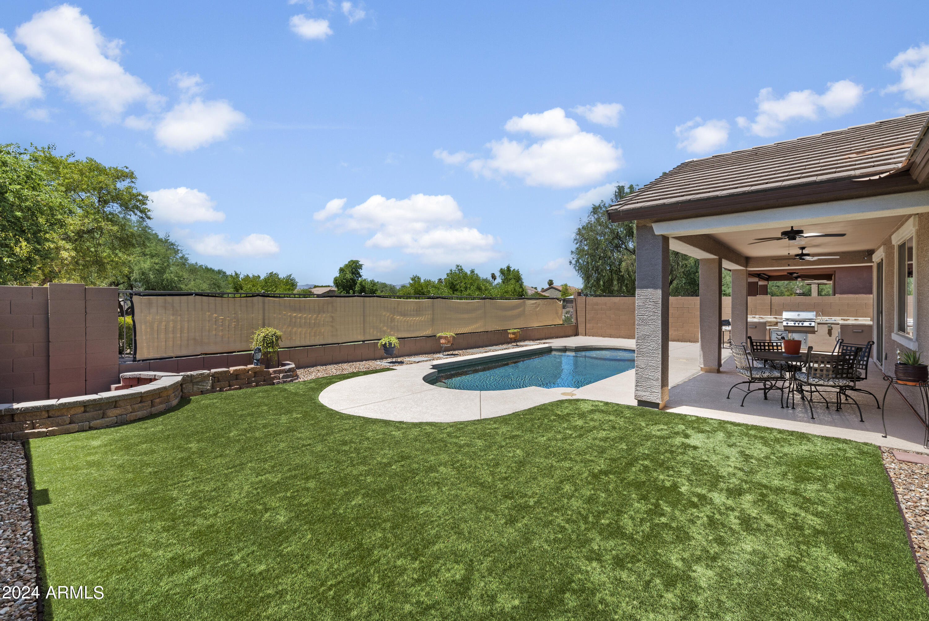 446 N 158TH Lane