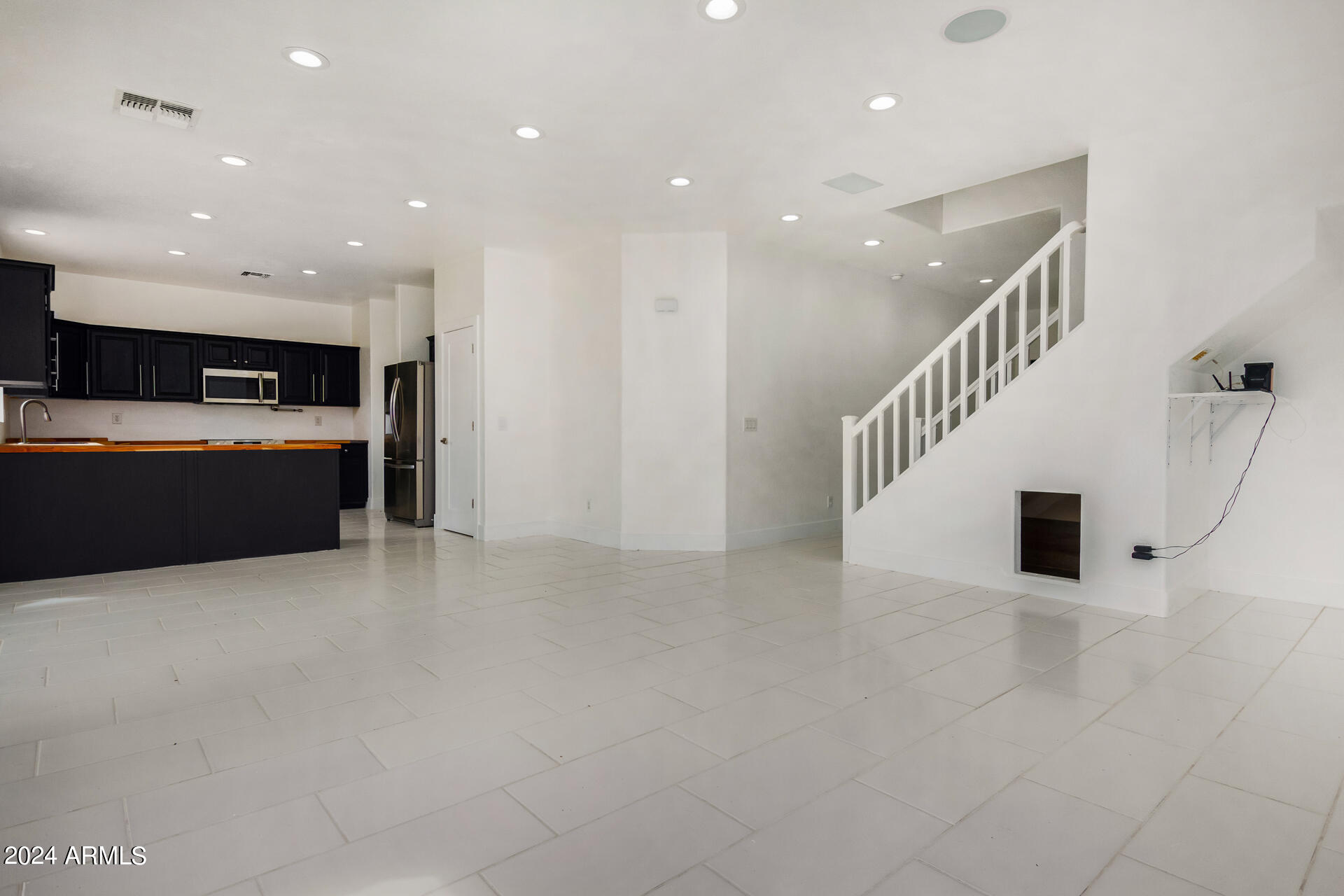 40557 N JERLYN Place