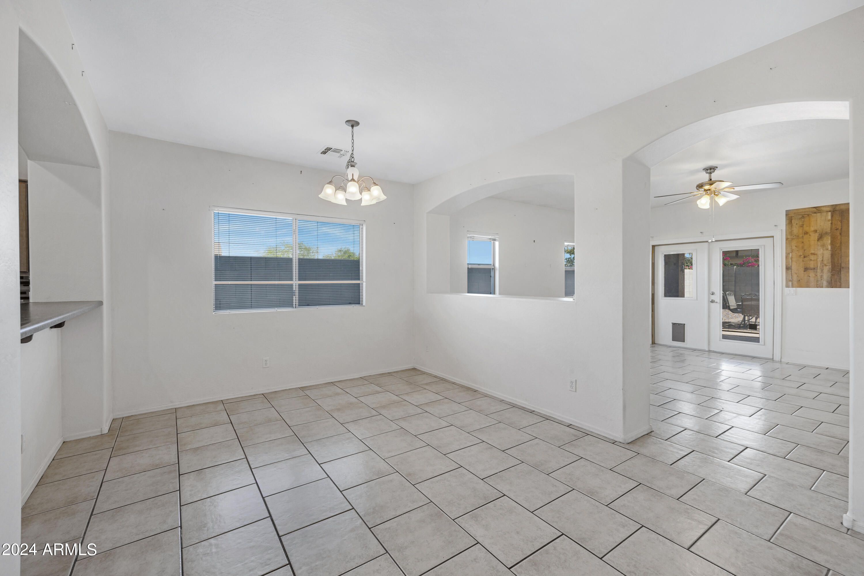 1809 W DUGAN Drive