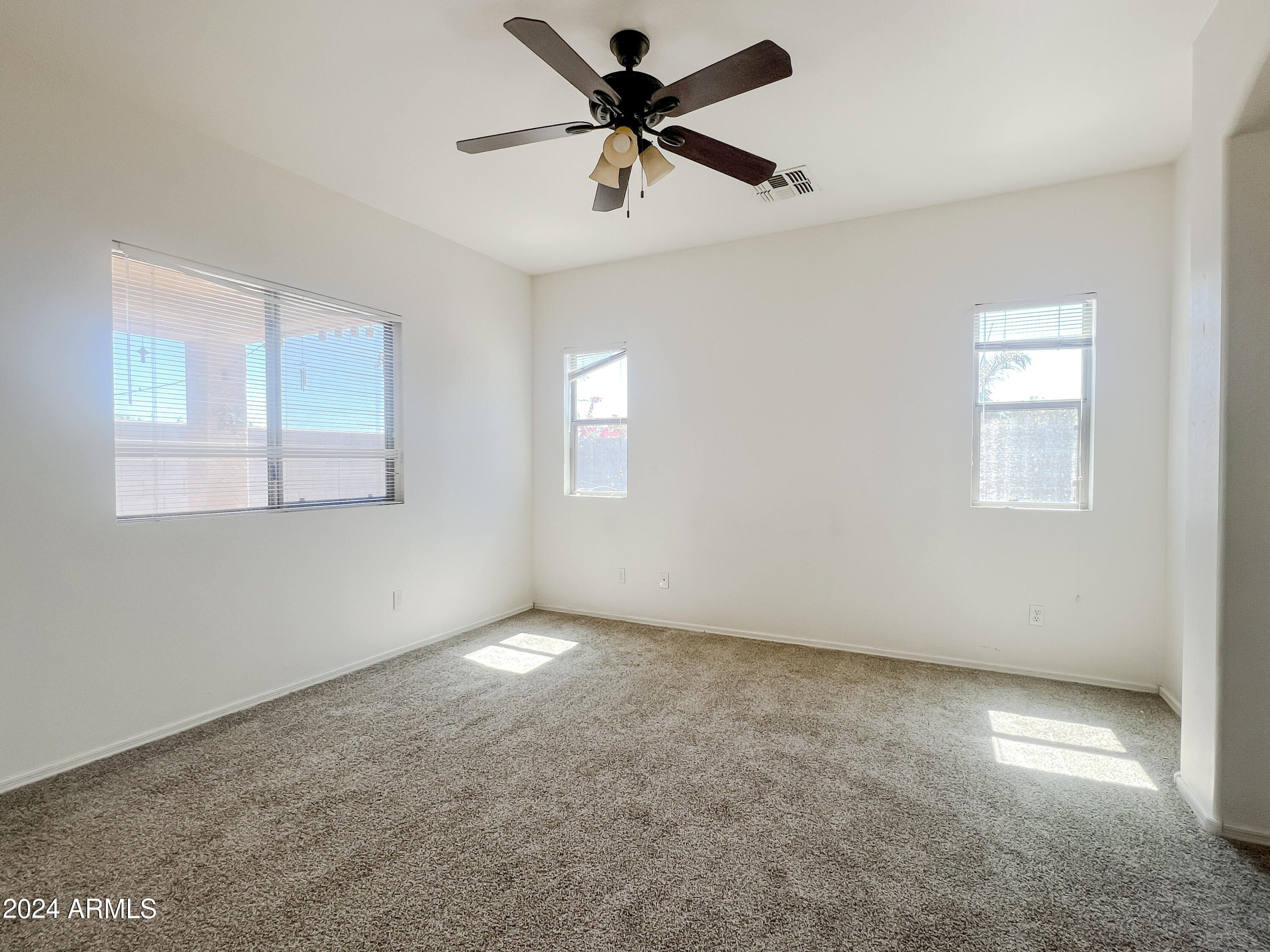 1809 W DUGAN Drive