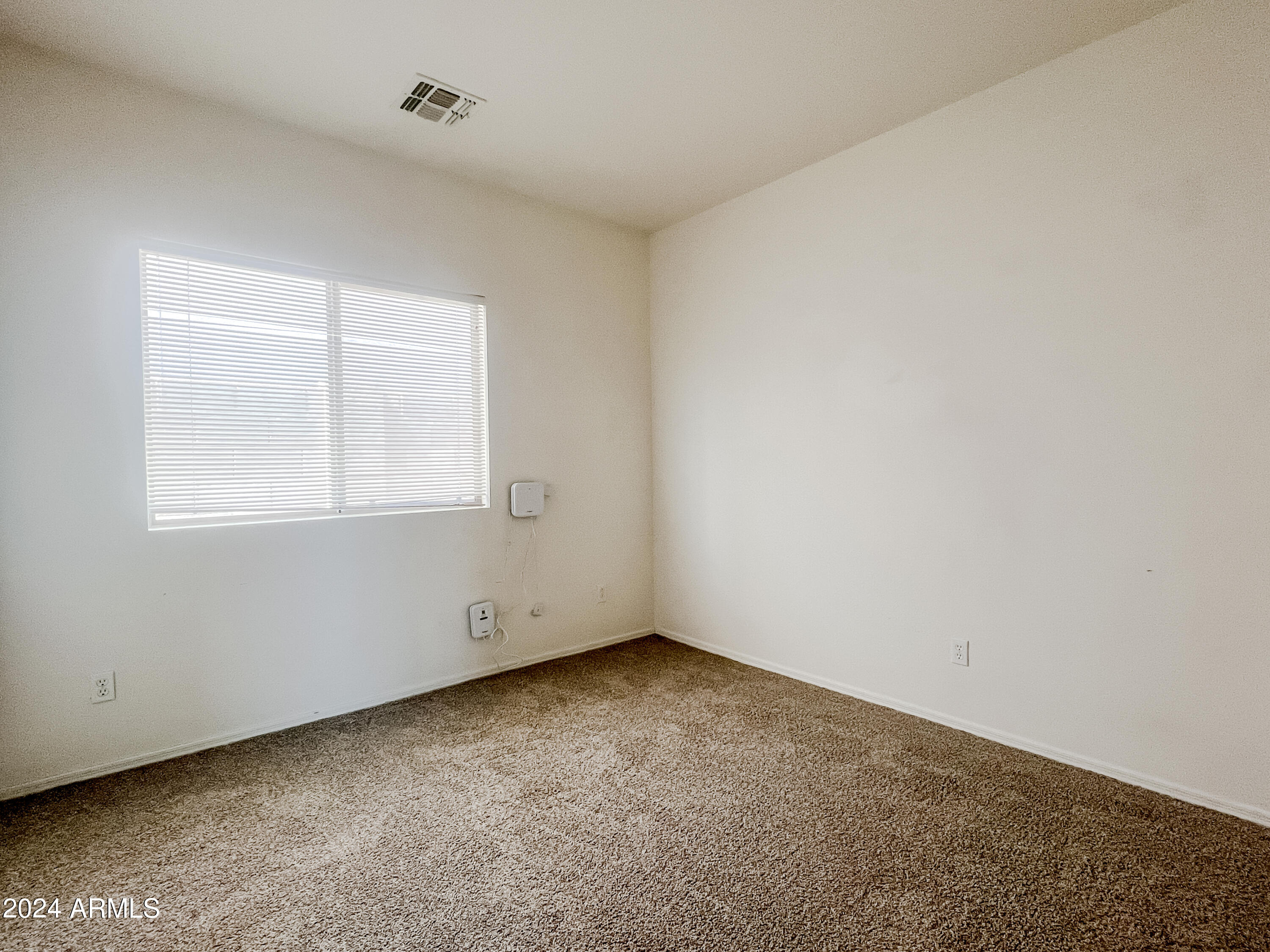 1809 W DUGAN Drive