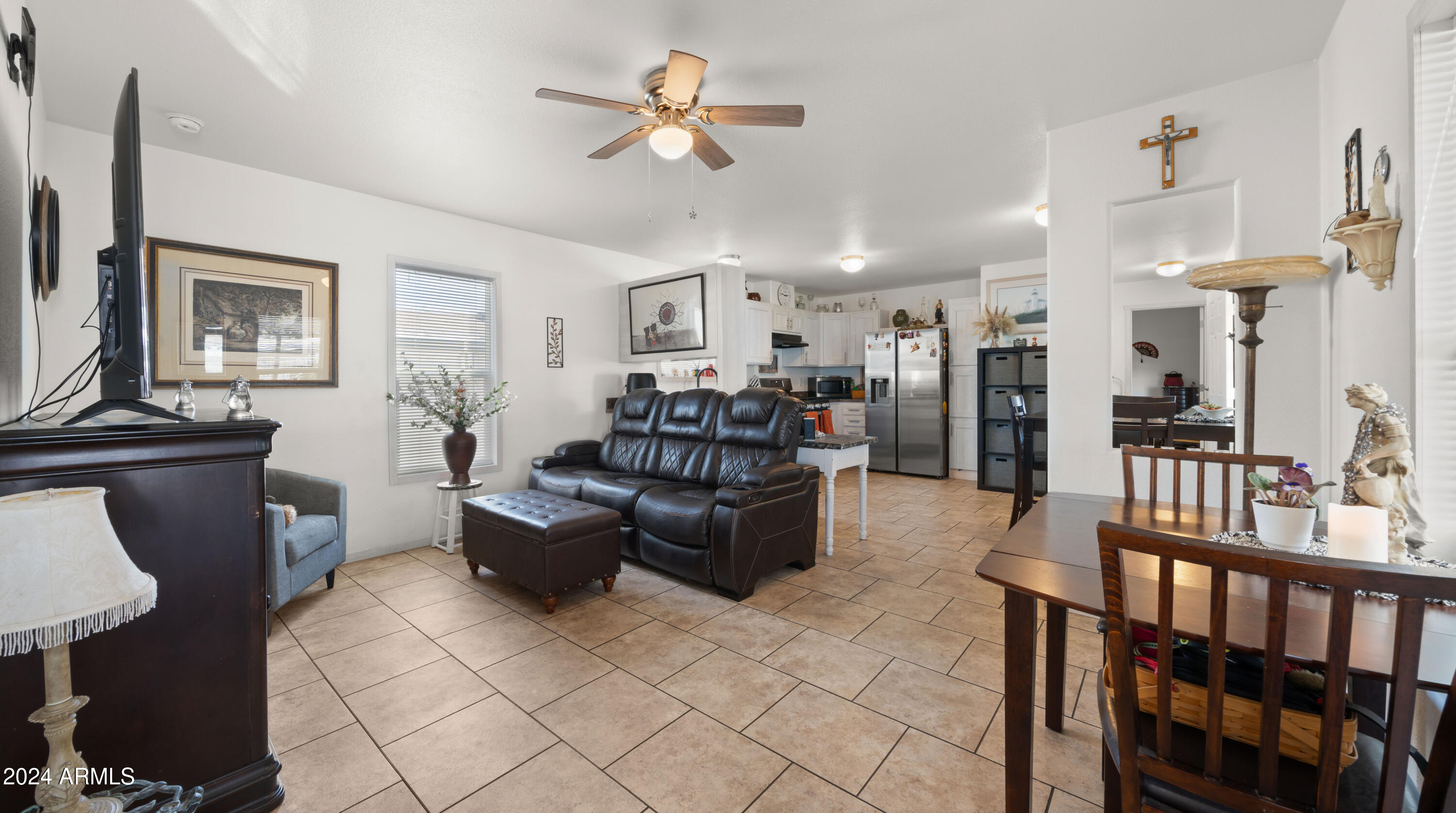 351 N Meridian Road, 112