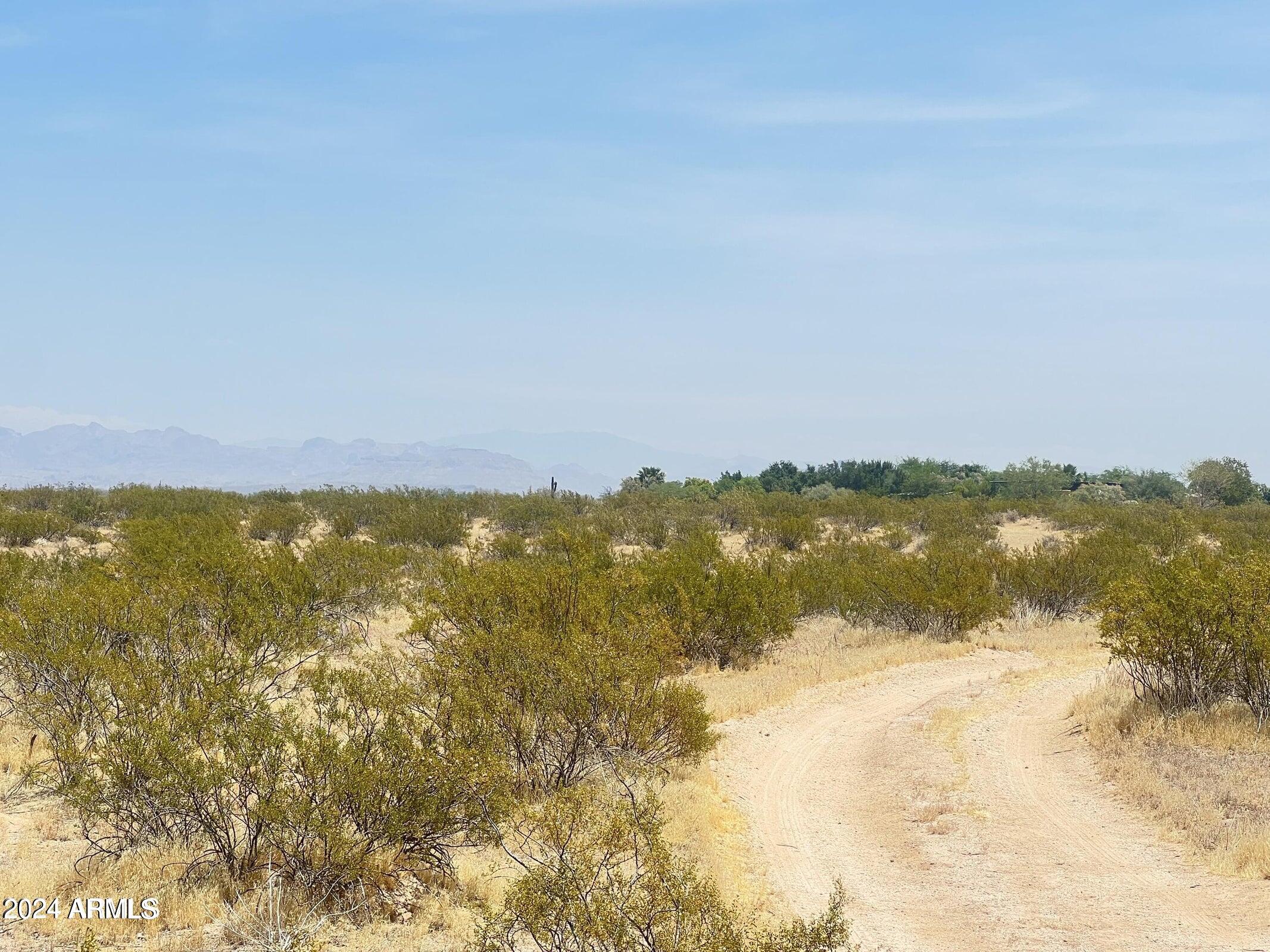 16 Acres N Mayfield Road, -