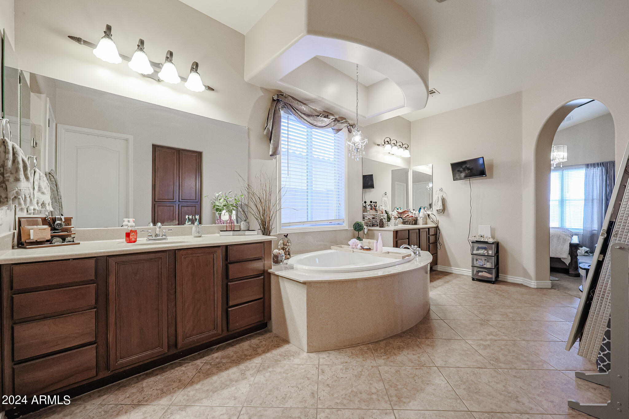 30009 W AVALON Drive