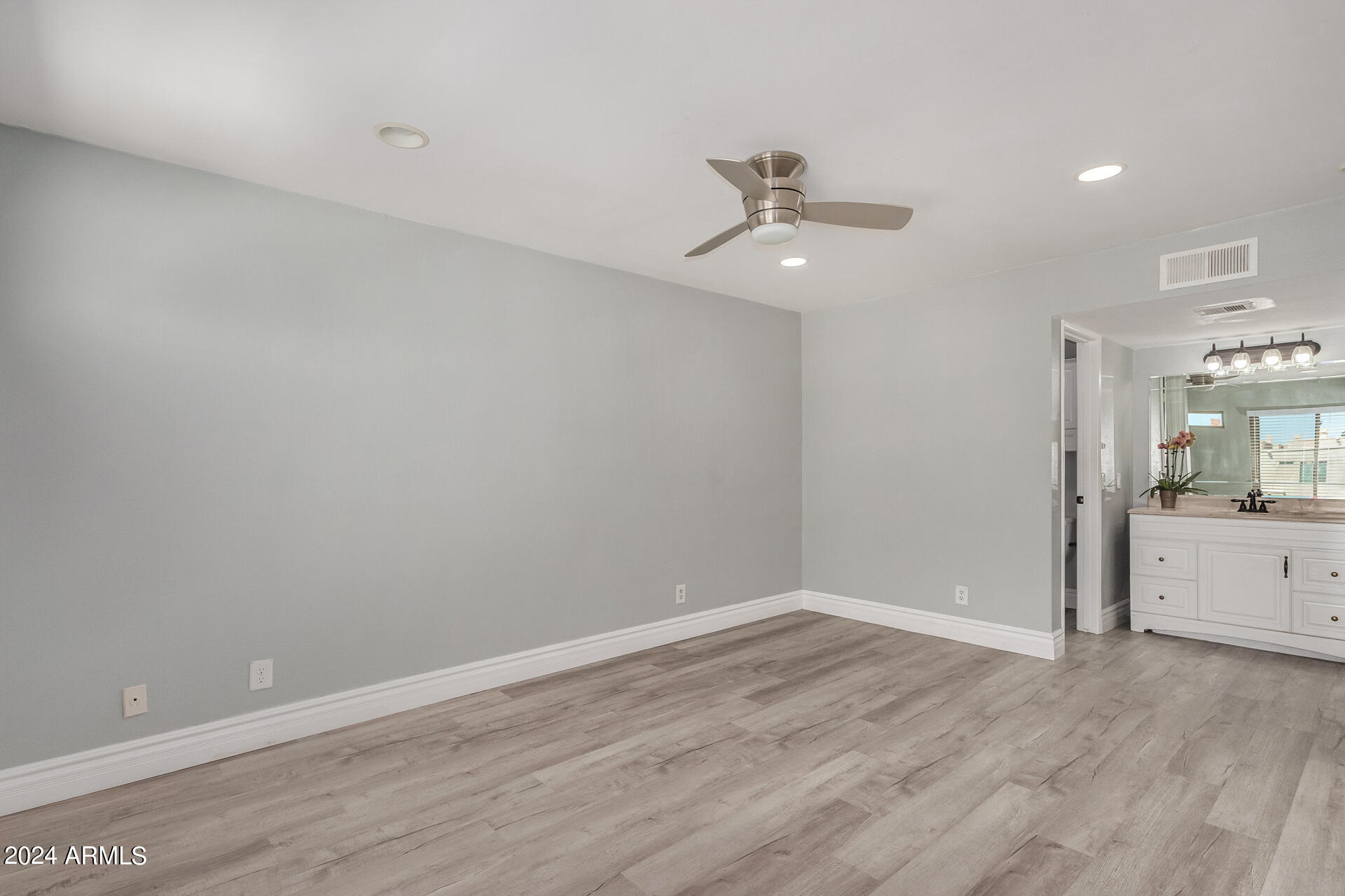 3600 N HAYDEN Road, 2508