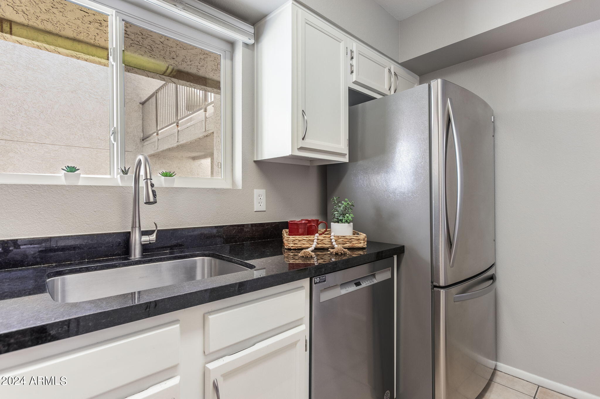7474 E EARLL Drive # 202