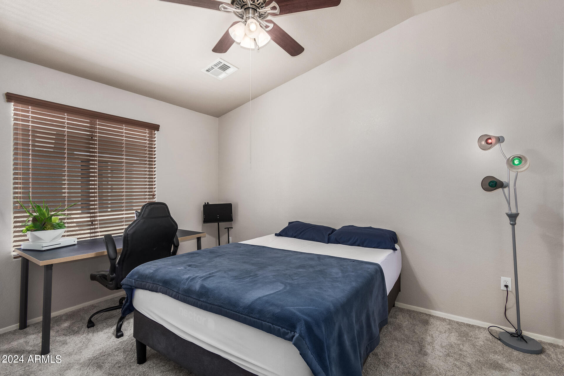 2150 W ALAMEDA Road, 1067