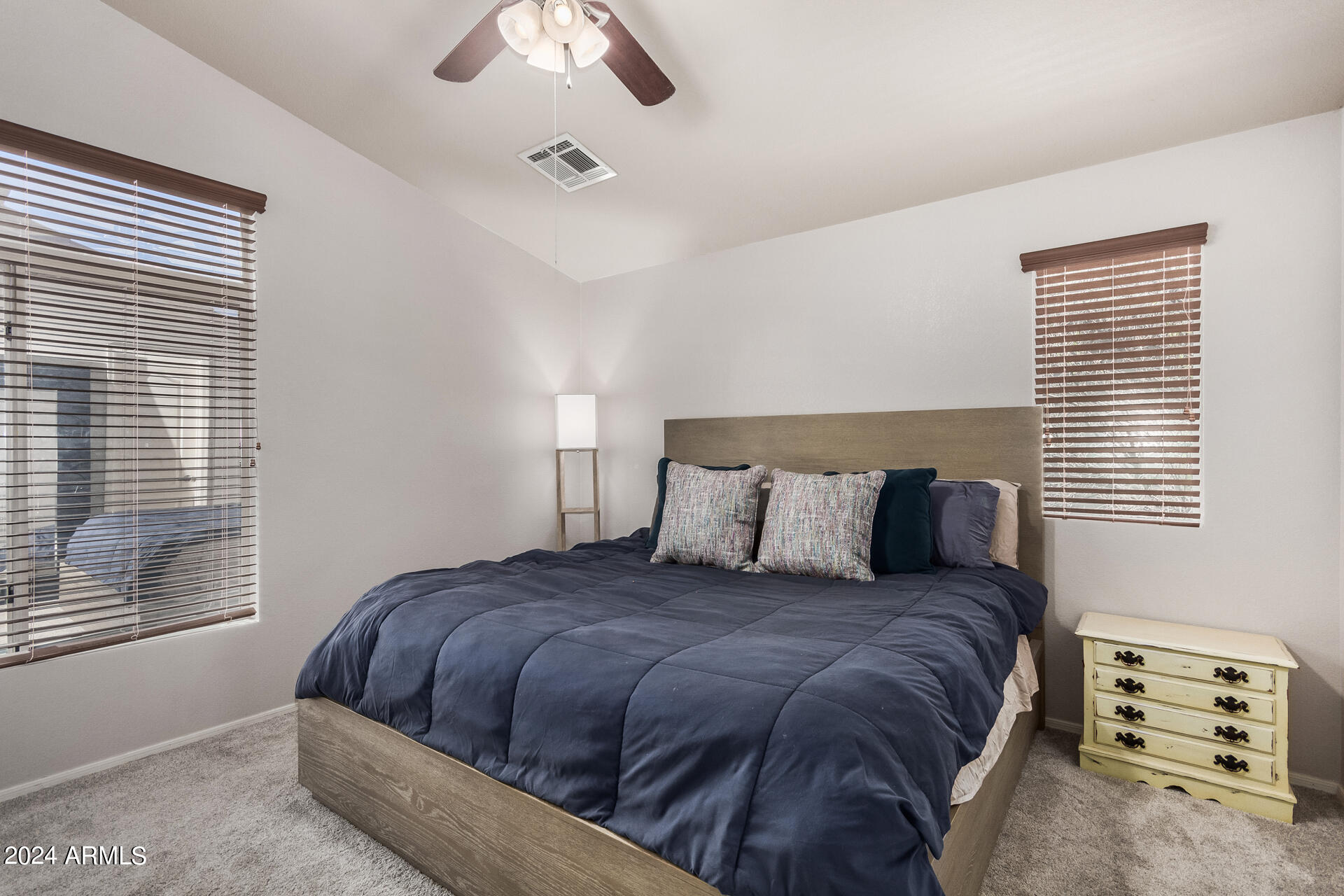2150 W ALAMEDA Road, 1067
