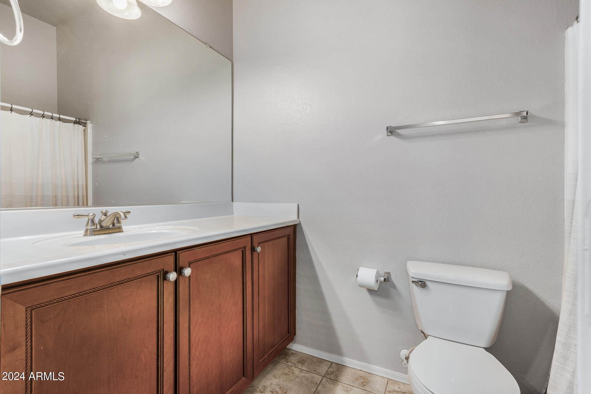 2150 W ALAMEDA Road, 1067