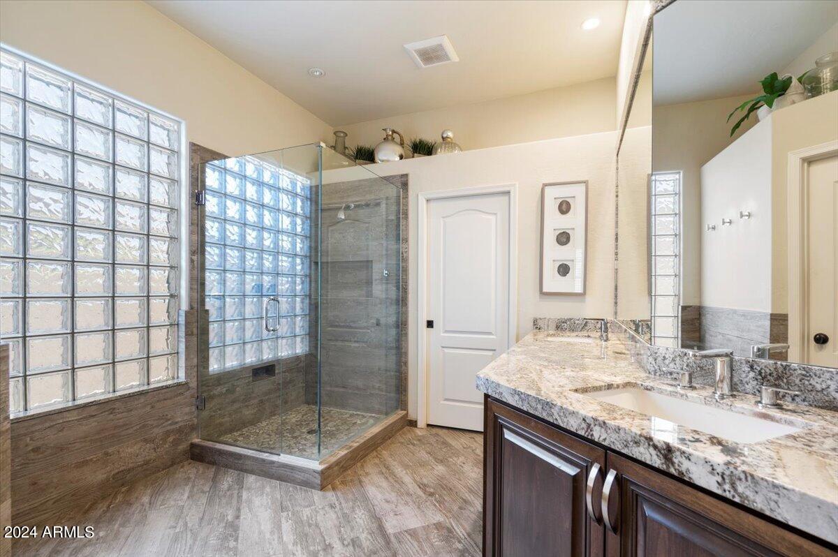 14807 E SHIMMERING View