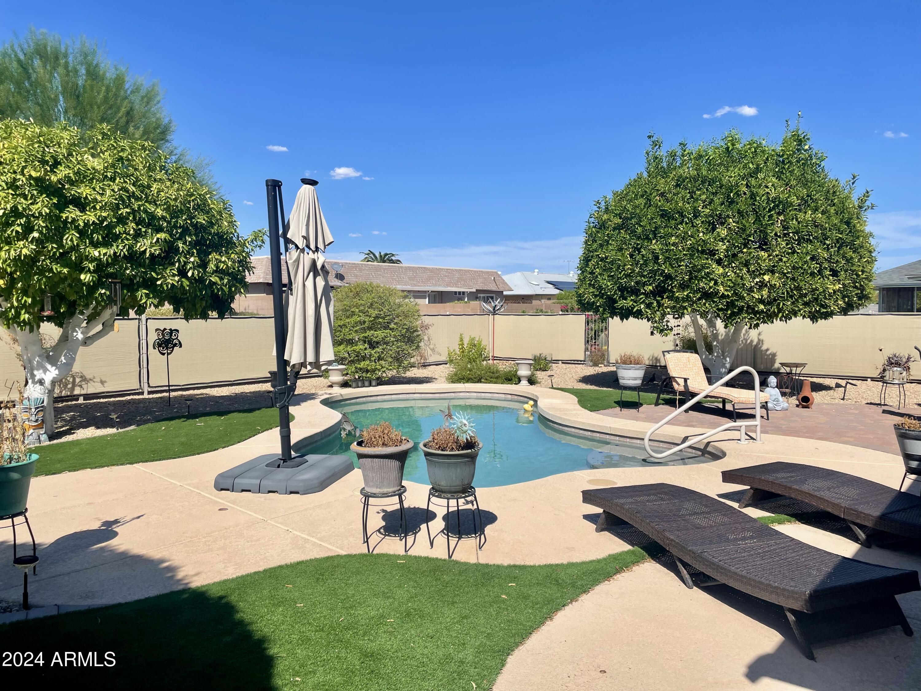 9618 W COUNTRY CLUB Drive